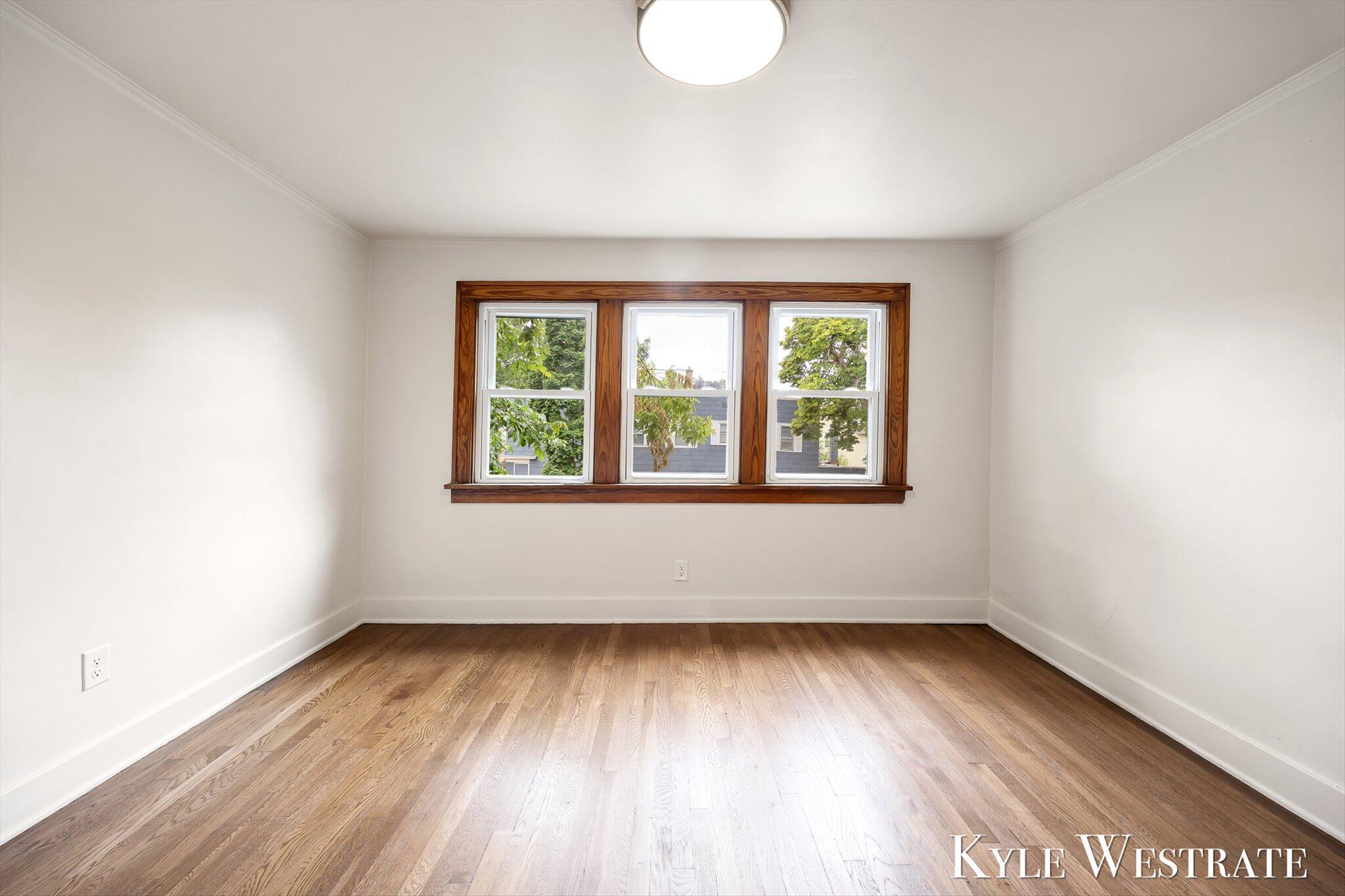 930 Powers Avenue NW Grand Rapids MI 49504