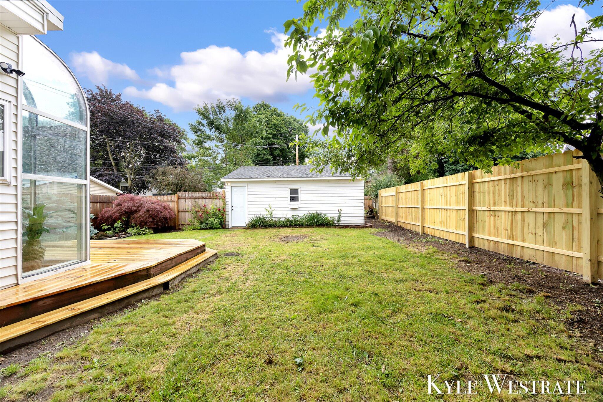 930 Powers Avenue NW Grand Rapids MI 49504