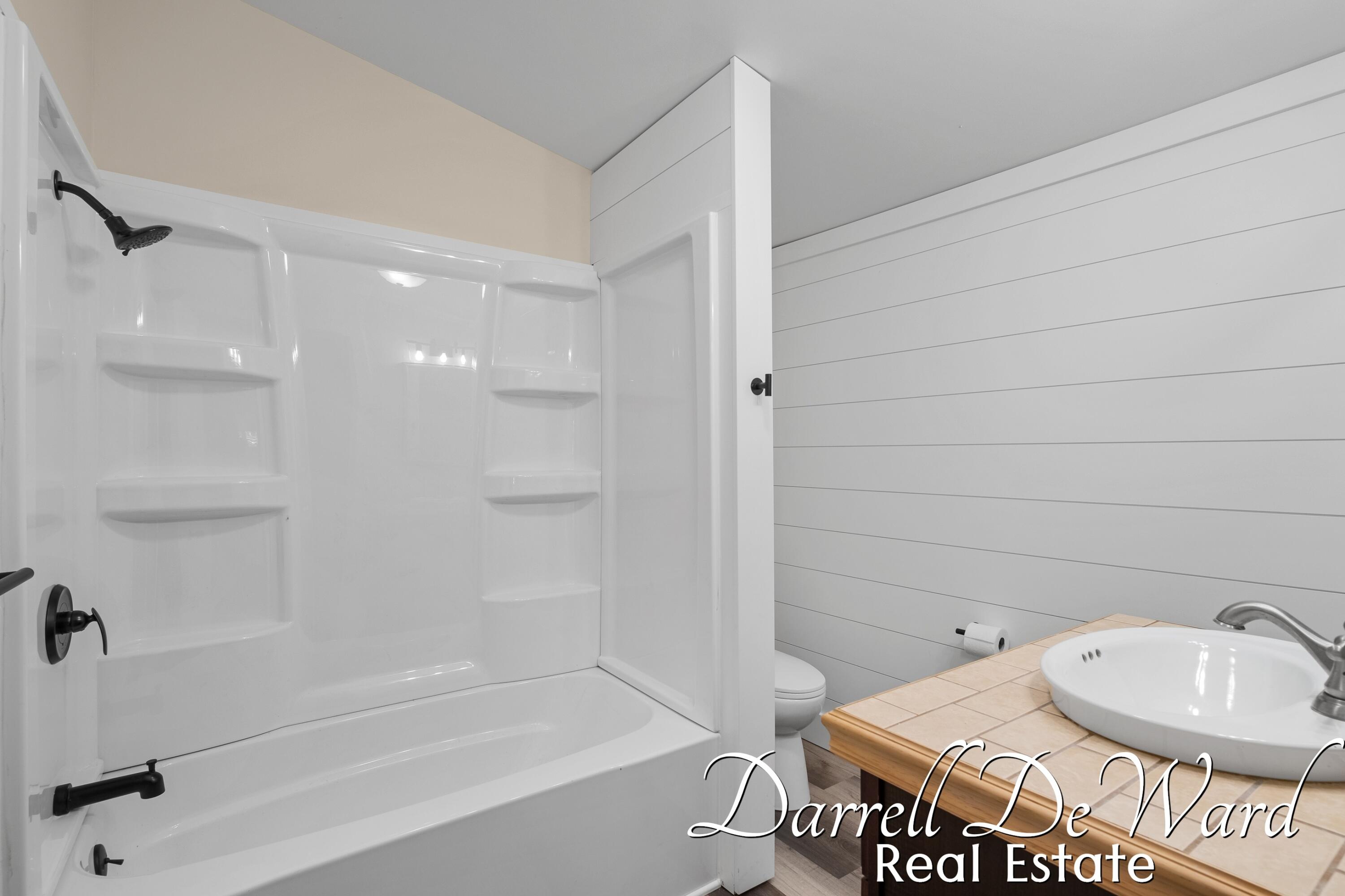 108 Hudson Street Allegan MI 49010