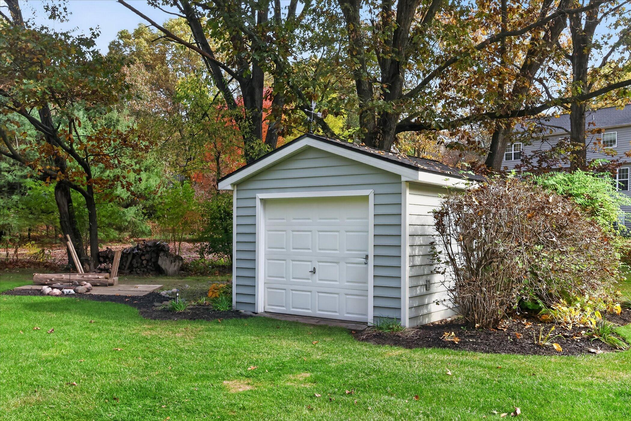 8514 Hathaway Road Kalamazoo MI 49009