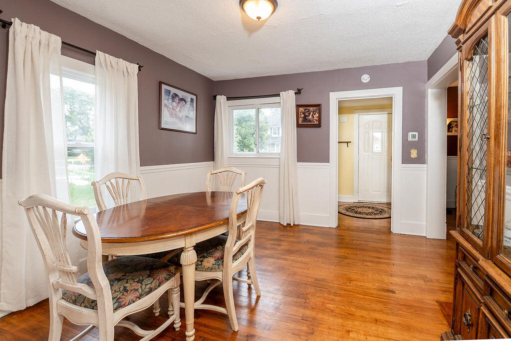 1909 Linden Avenue SE Grand Rapids MI 49507