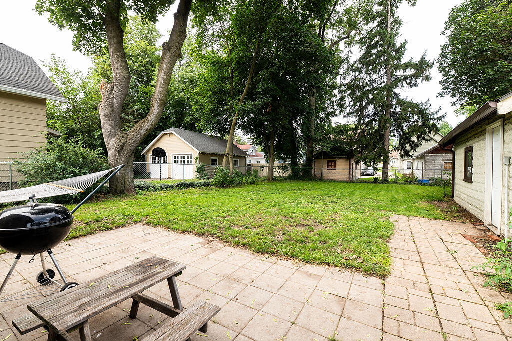 1909 Linden Avenue SE Grand Rapids MI 49507
