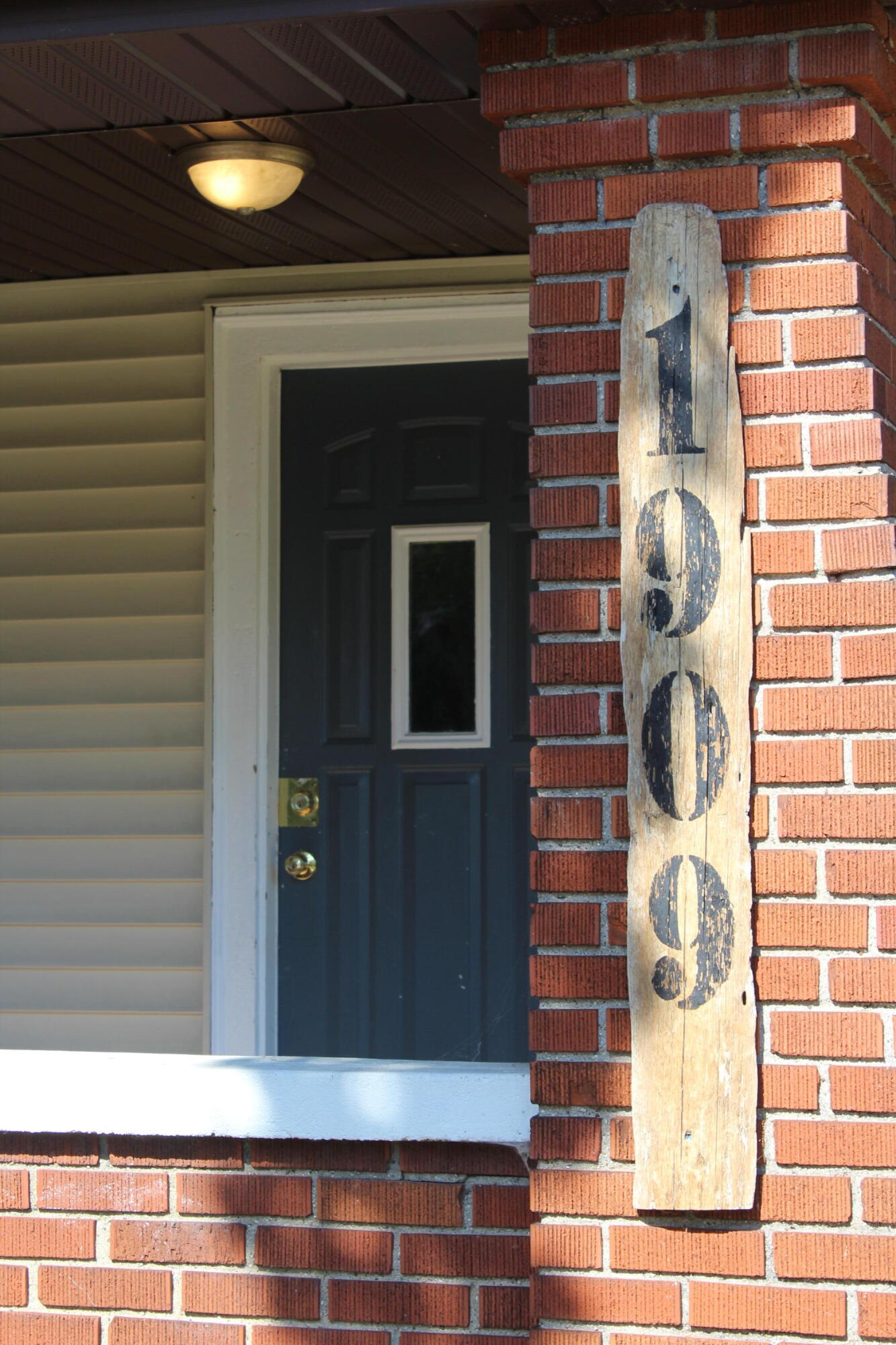 1909 Linden Avenue SE Grand Rapids MI 49507