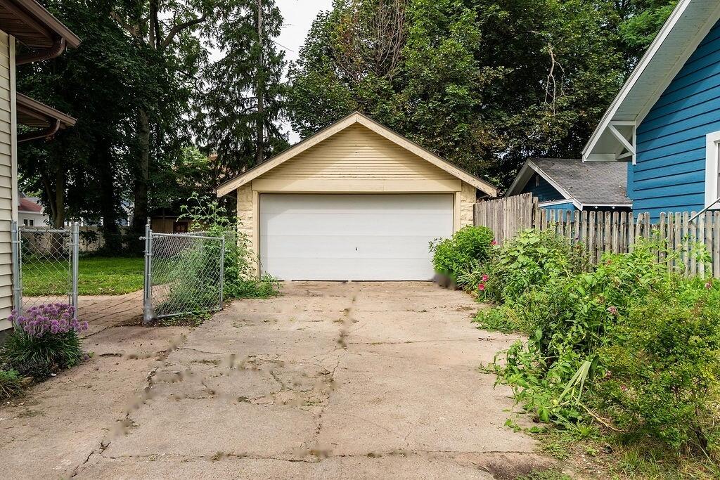 1909 Linden Avenue SE Grand Rapids MI 49507