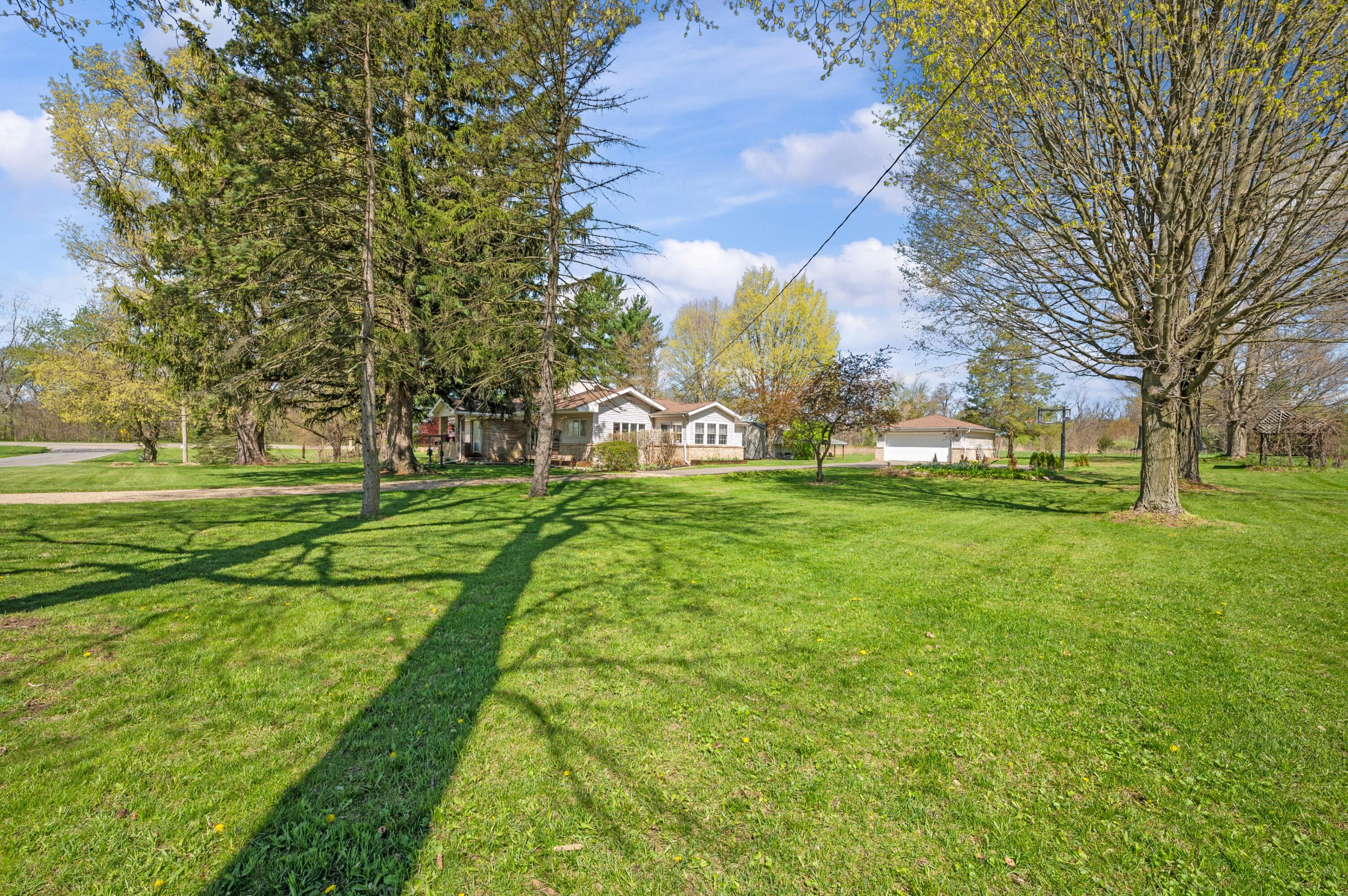 57802 92nd Avenue Dowagiac MI 49047
