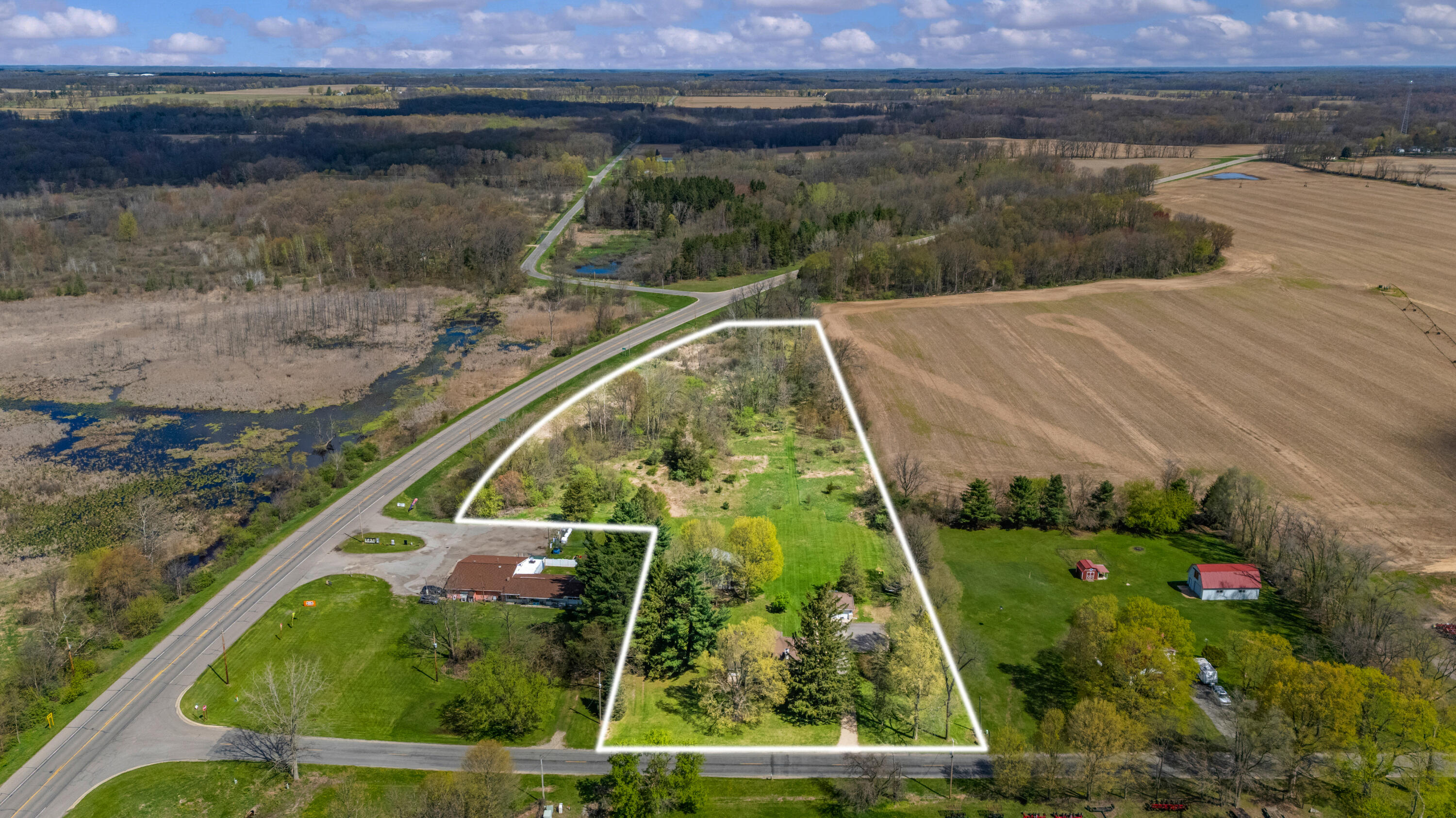 57802 92nd Avenue Dowagiac MI 49047