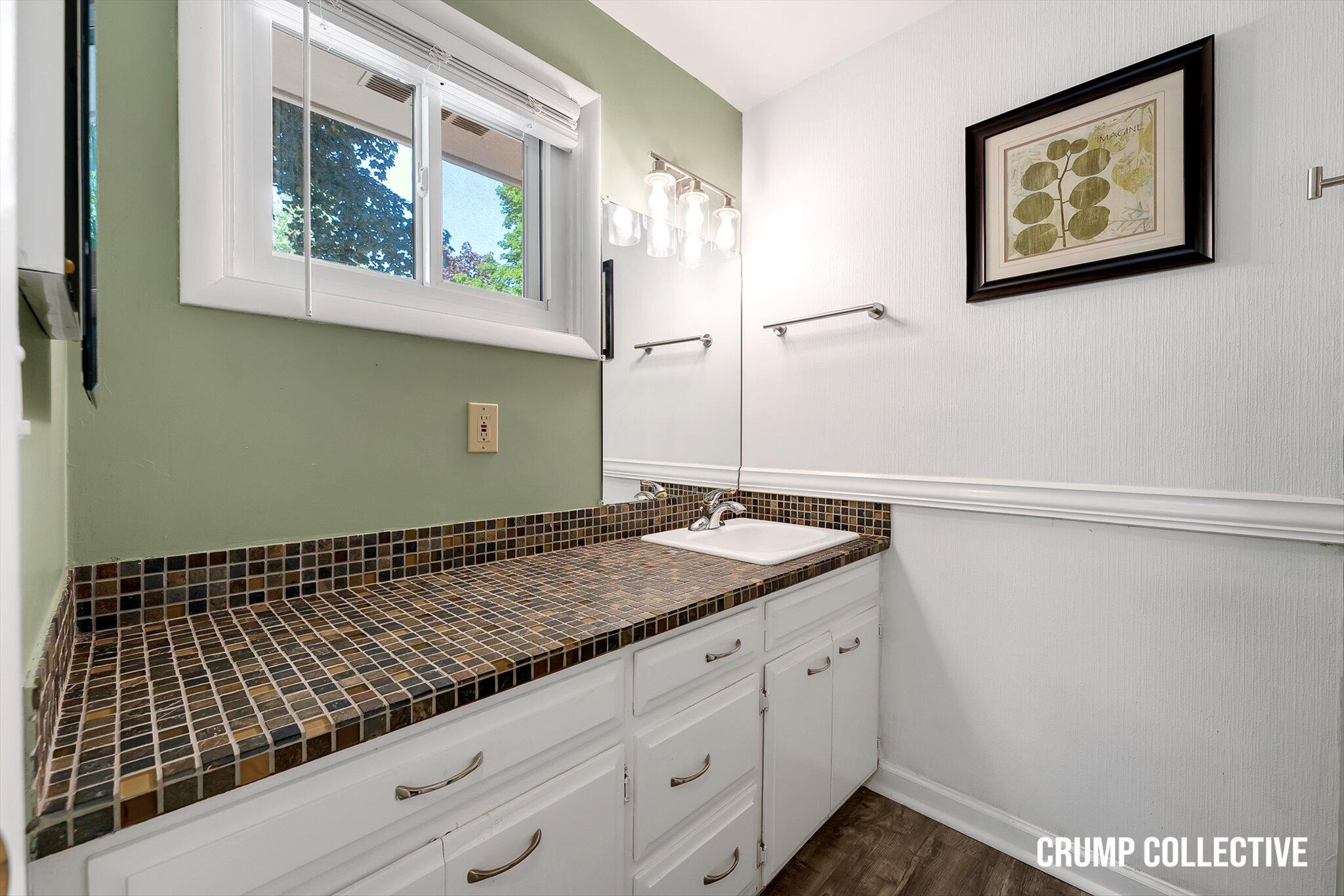 1467 Mapleview Street SE Grand Rapids MI 49508