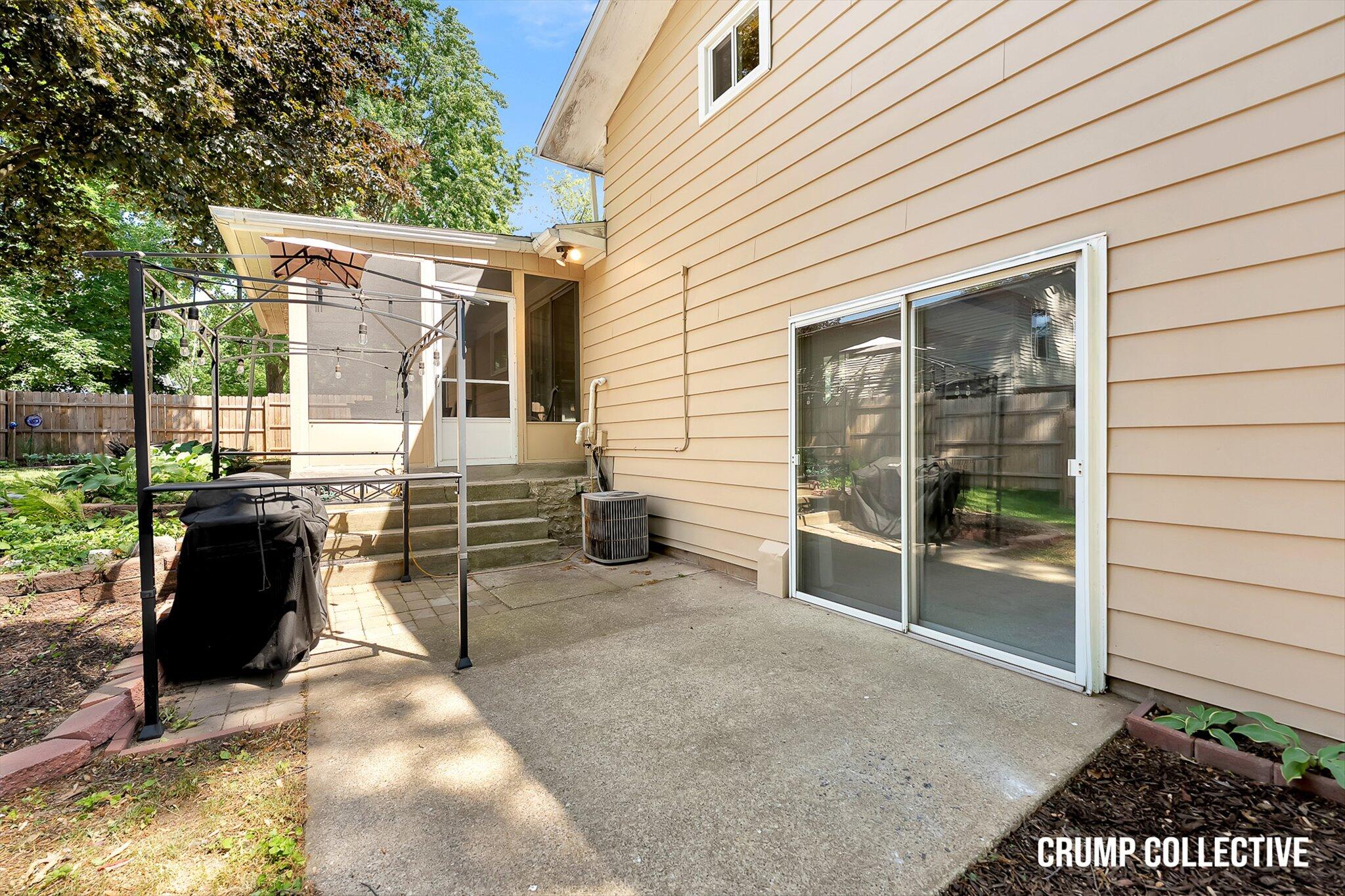 1467 Mapleview Street SE Grand Rapids MI 49508