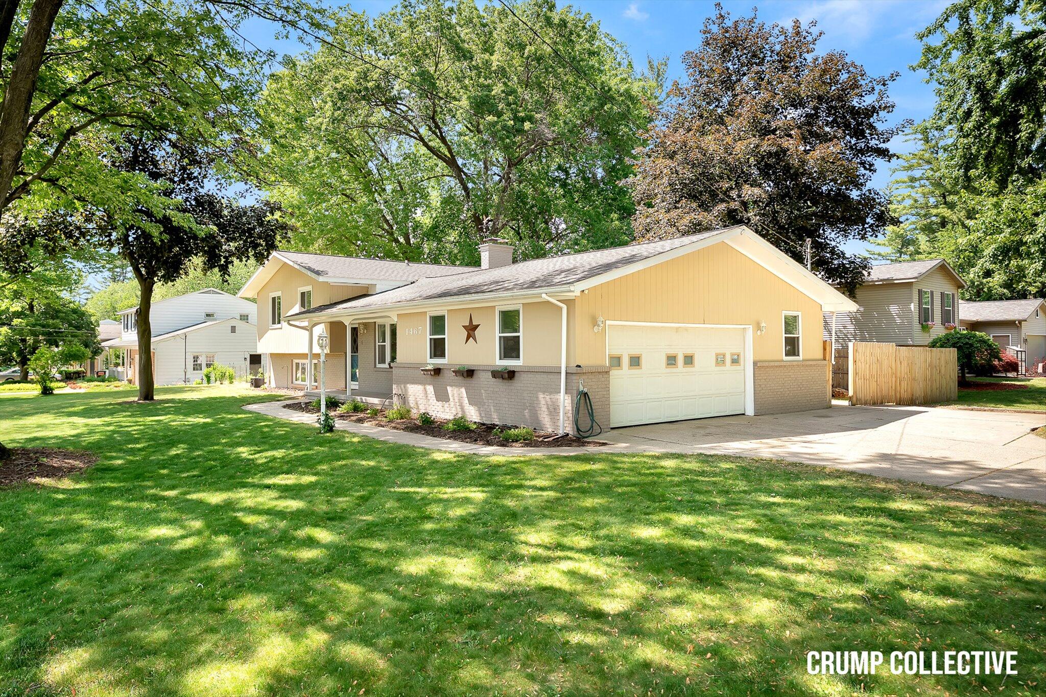 1467 Mapleview Street SE Grand Rapids MI 49508