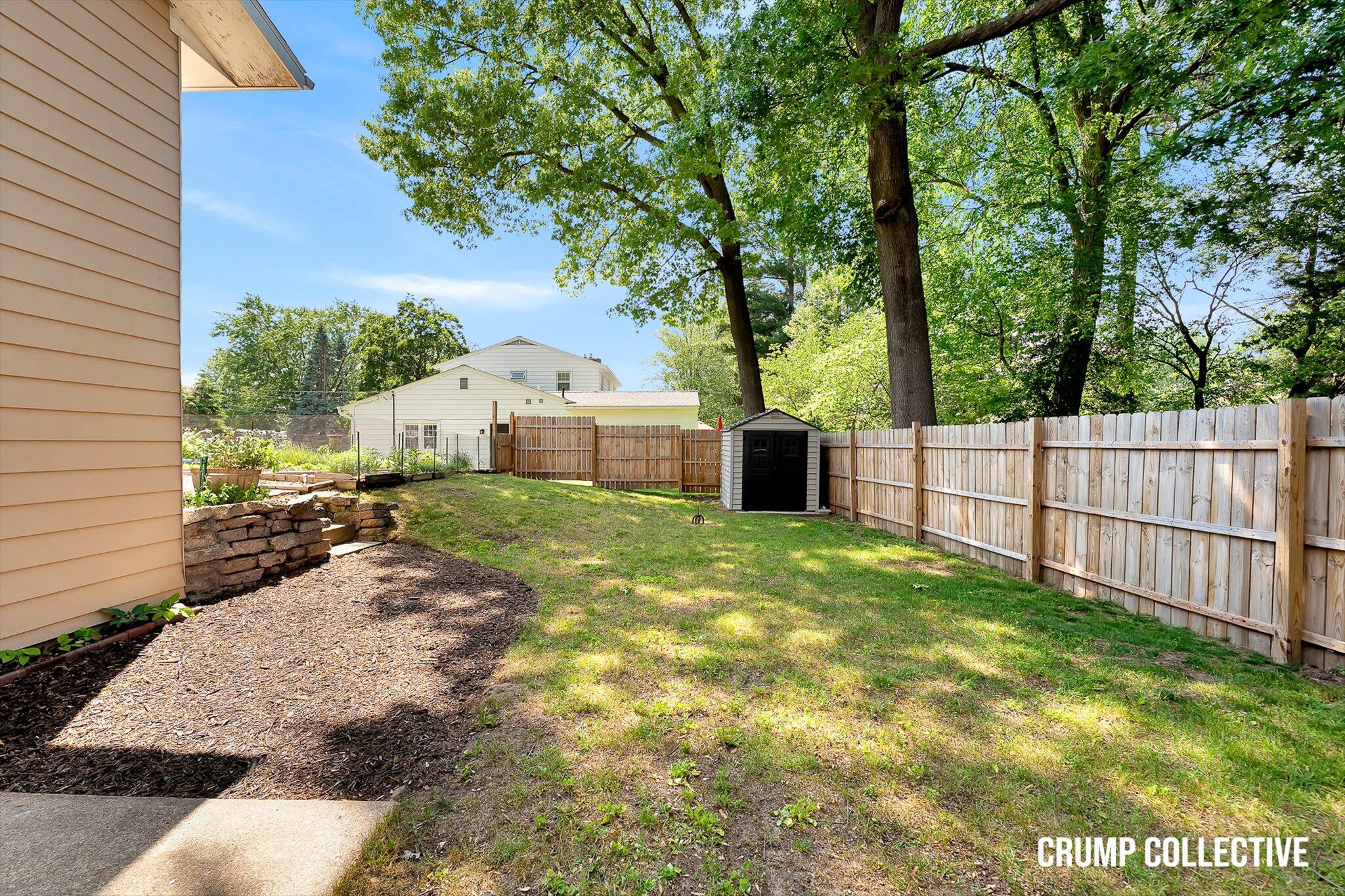 1467 Mapleview Street SE Grand Rapids MI 49508