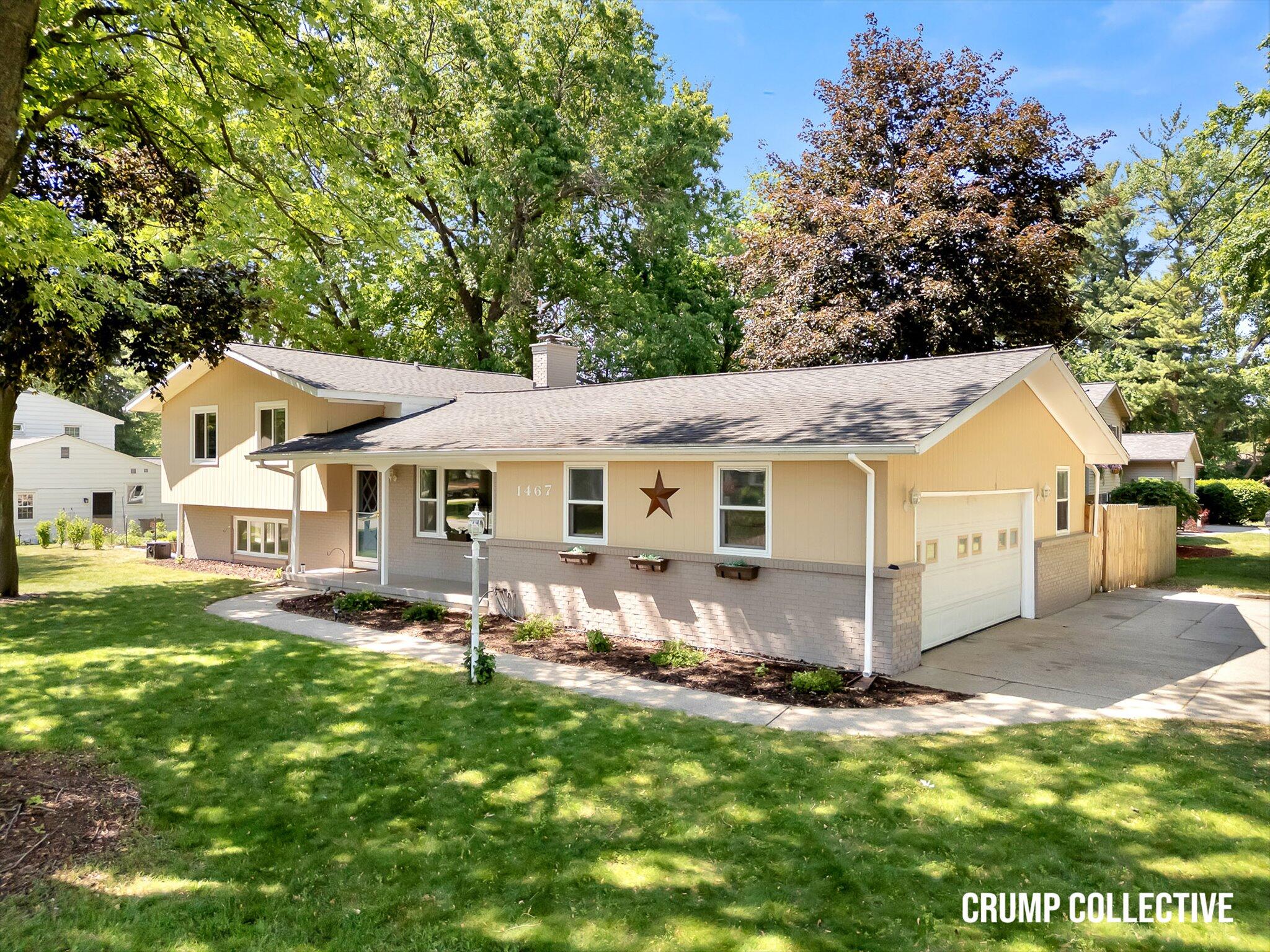 1467 Mapleview Street SE Grand Rapids MI 49508