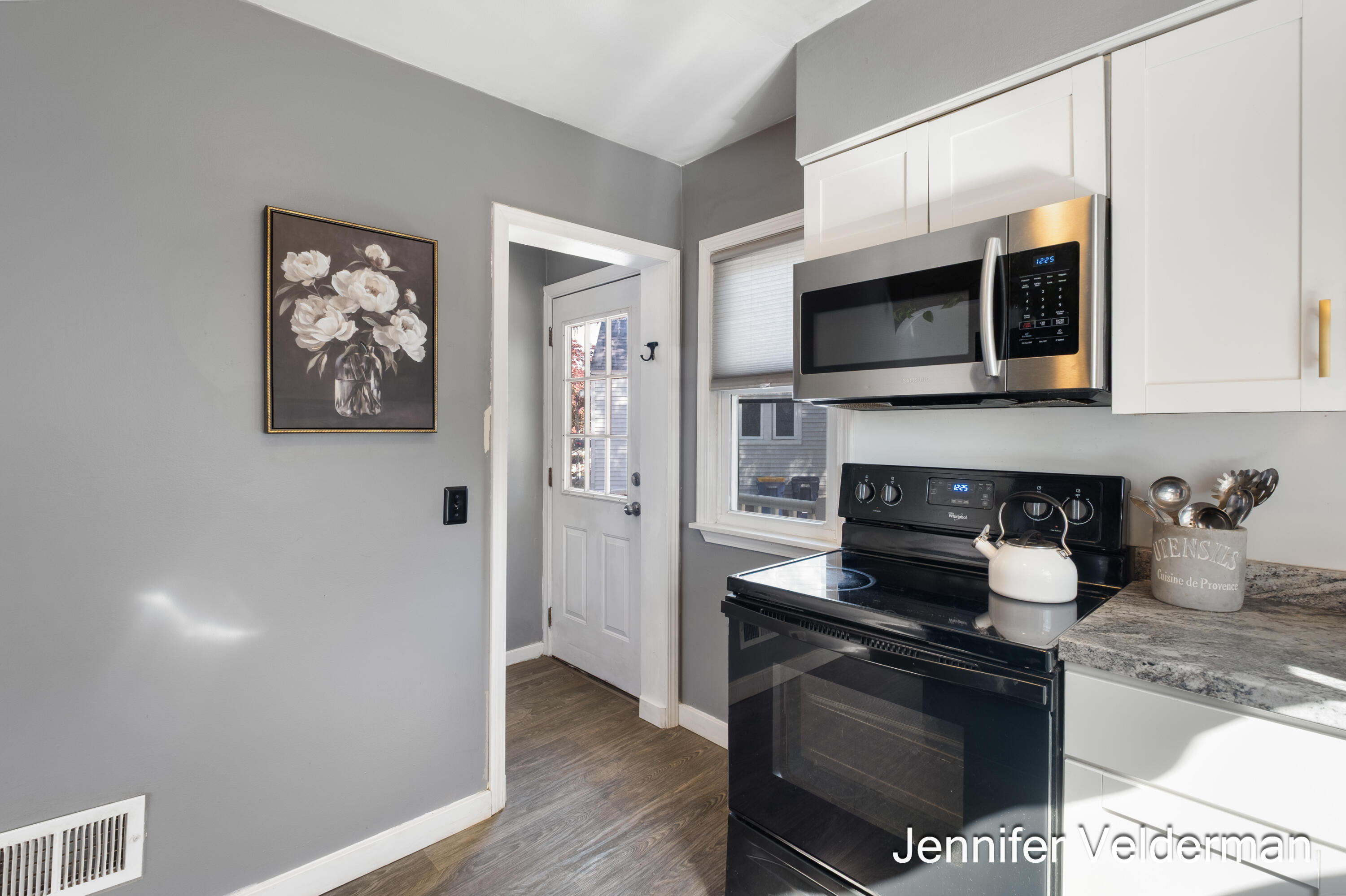 1138 Kelsey Street NE Grand Rapids MI 49505