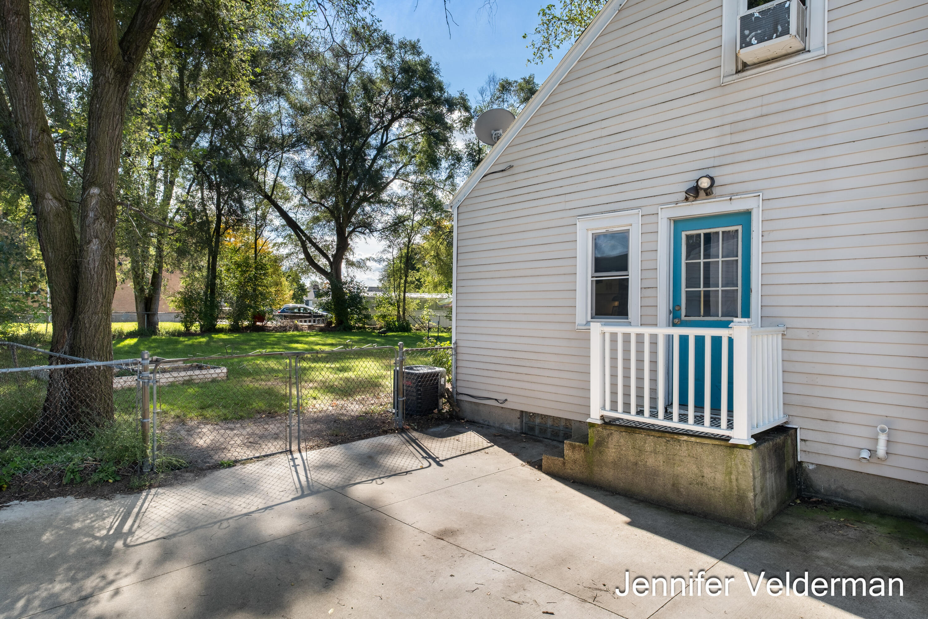1138 Kelsey Street NE Grand Rapids MI 49505