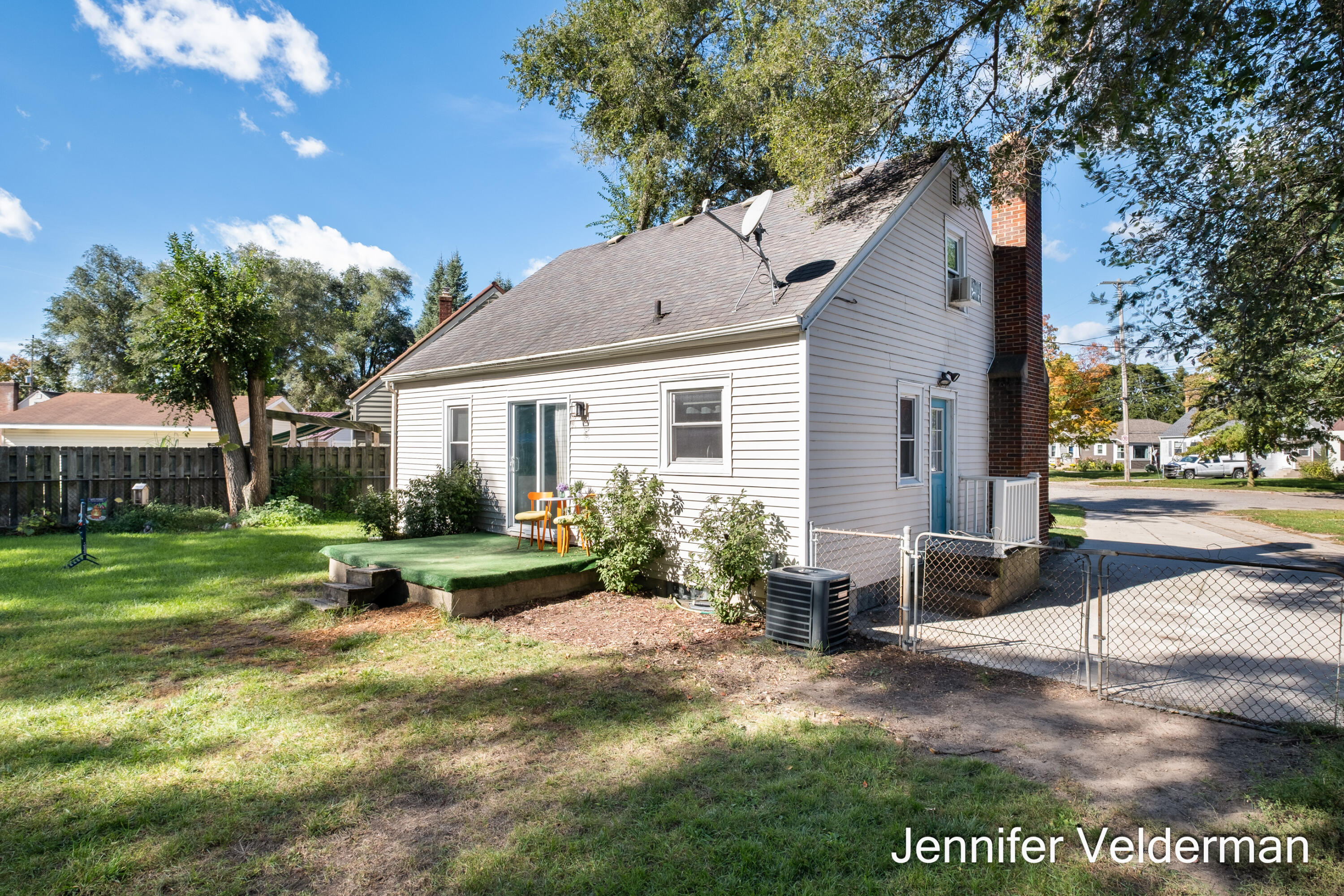 1138 Kelsey Street NE Grand Rapids MI 49505