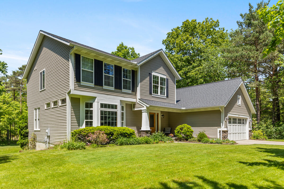 3977 Tall Grass East Court Holland MI 49424