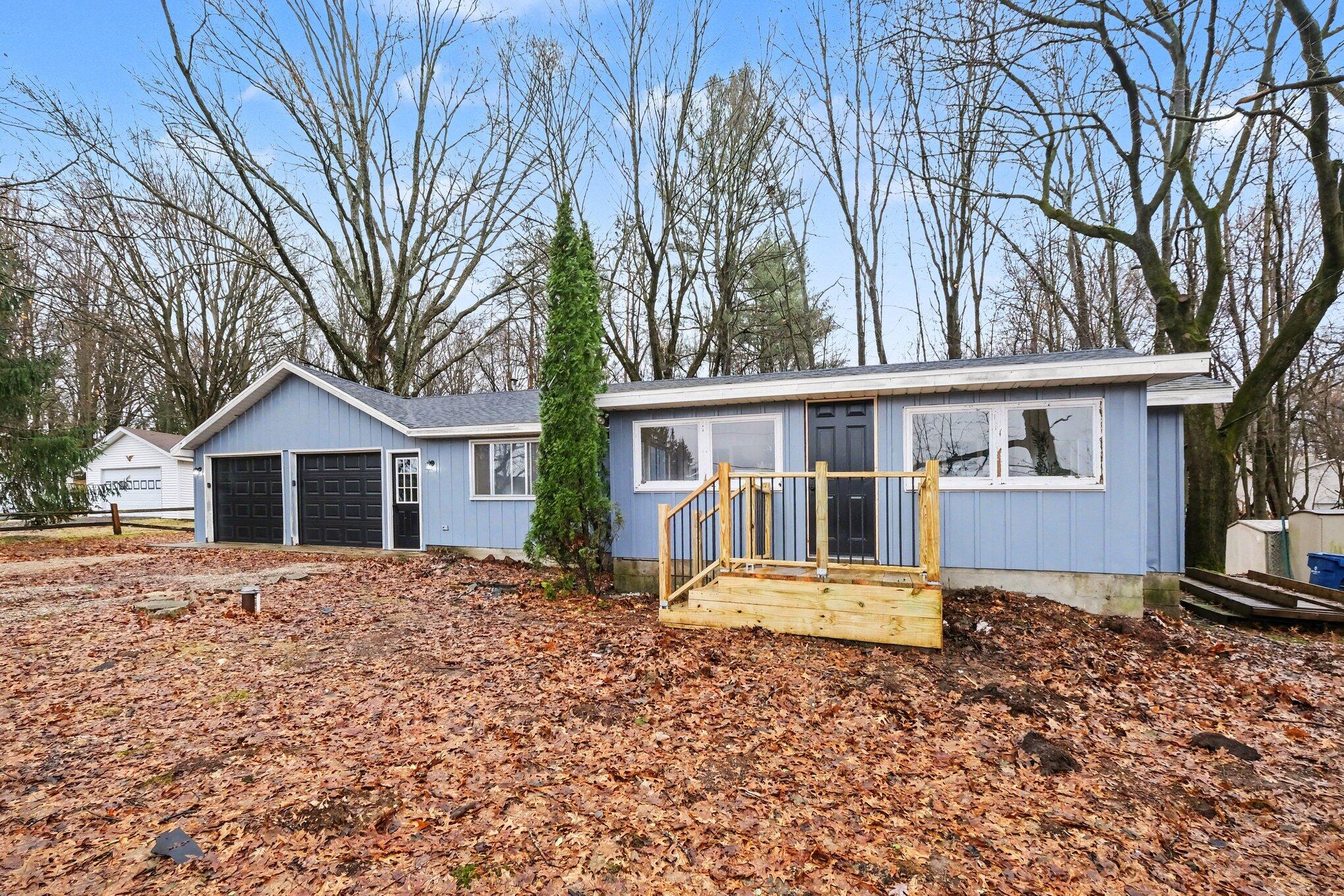 8324 Je NE Be Drive NE Rockford MI 49341