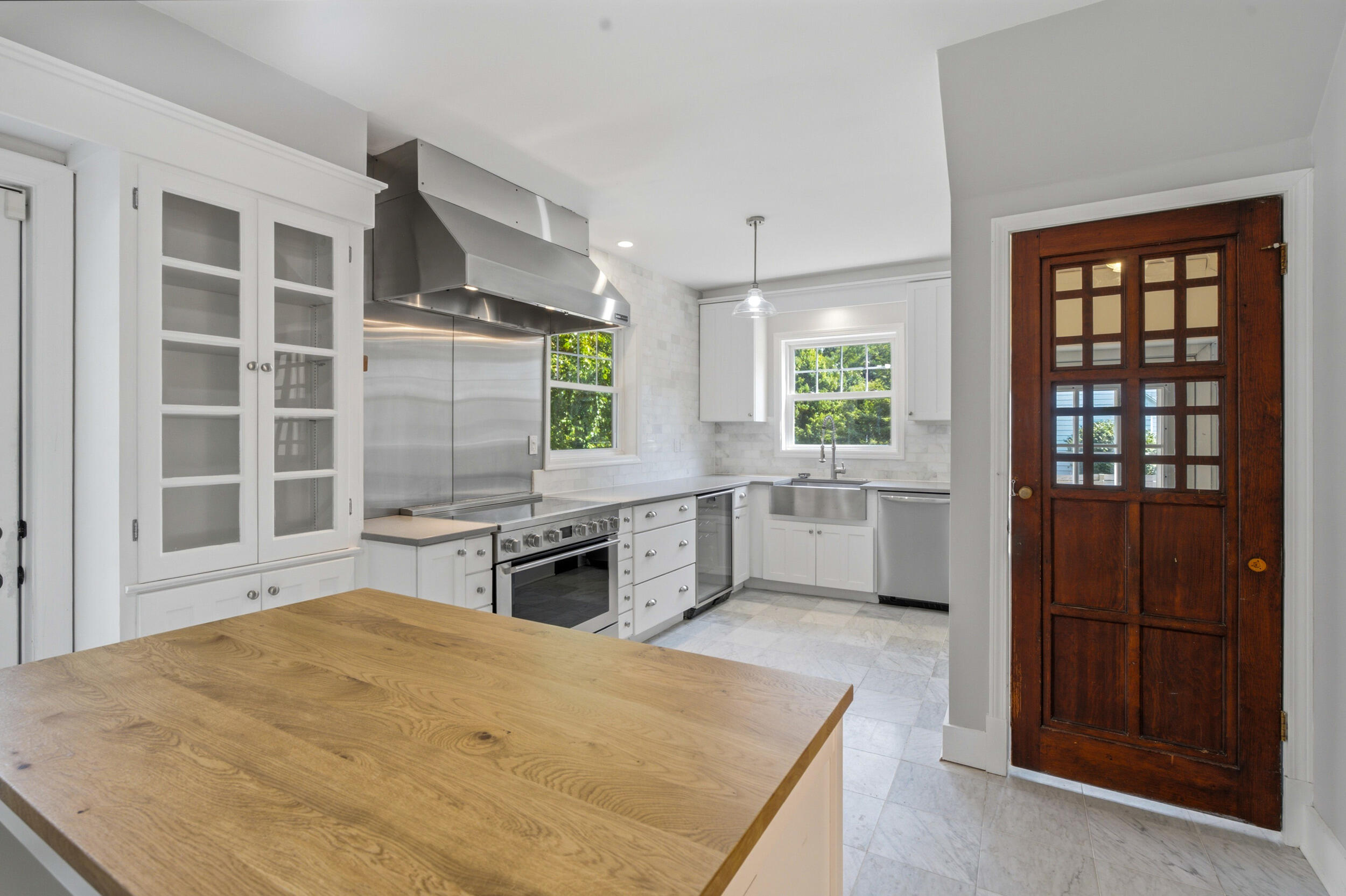 701 S Elm Street Three Oaks MI 49128