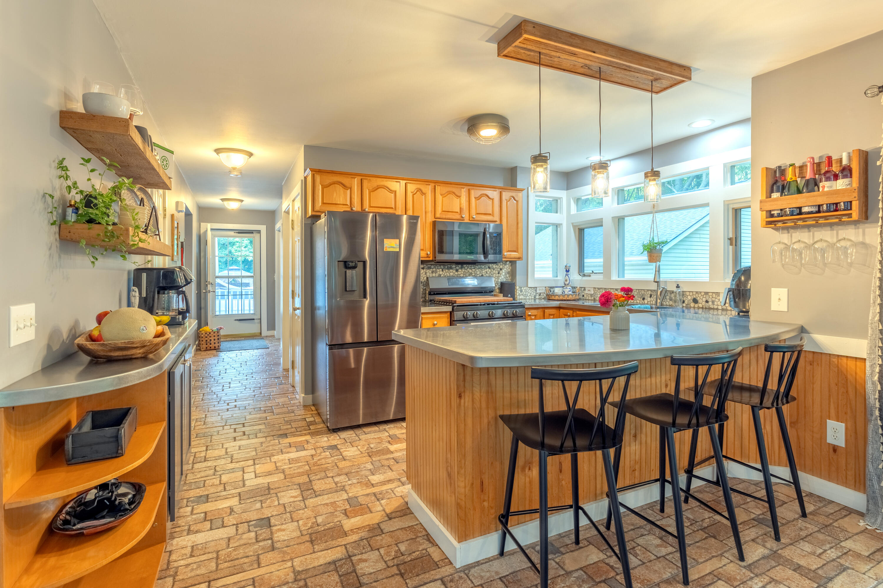 1375 E Osterhout Avenue Portage MI 49002