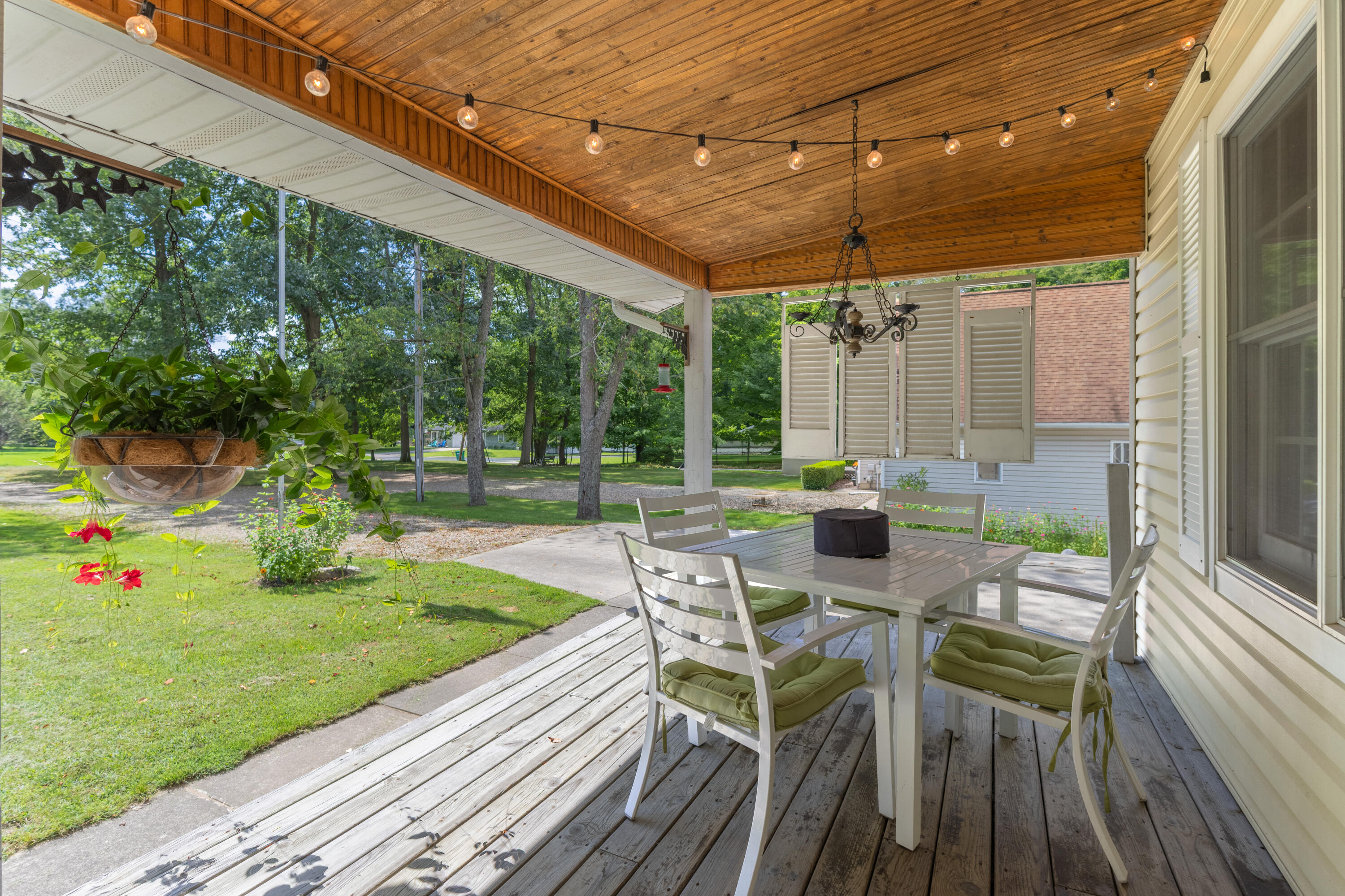 1375 E Osterhout Avenue Portage MI 49002