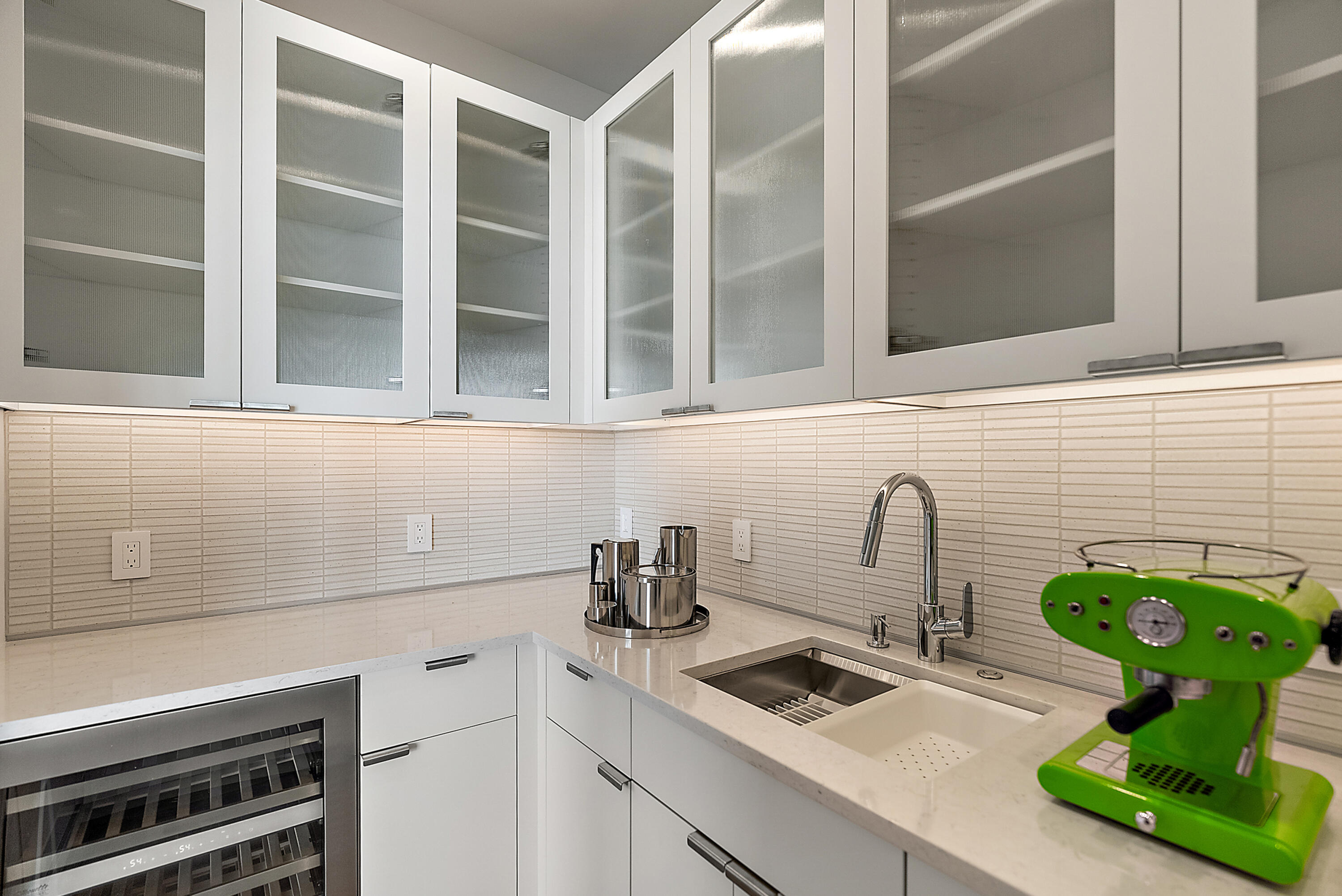 602 Lawn Avenue Holland MI 49424