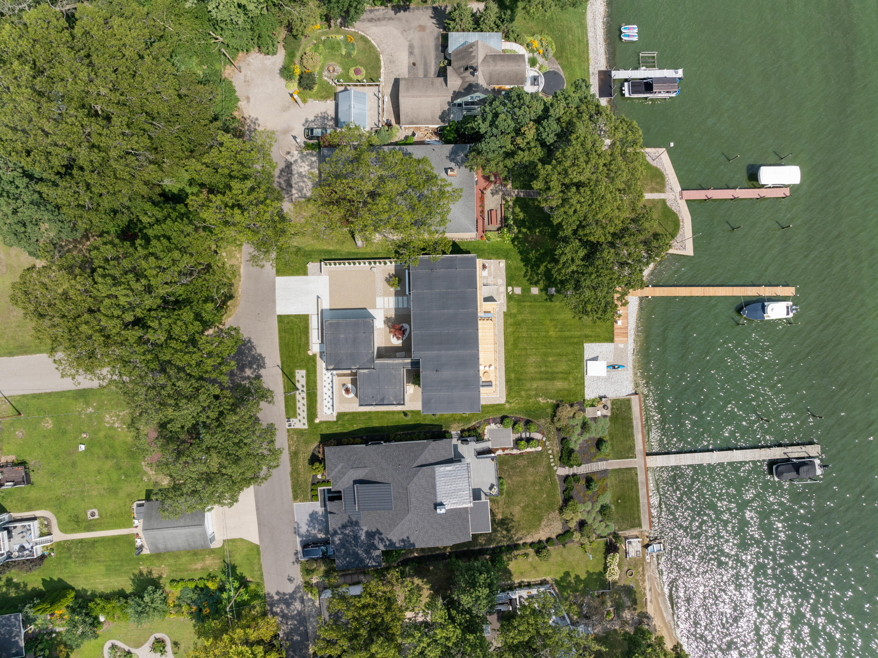 602 Lawn Avenue Holland MI 49424