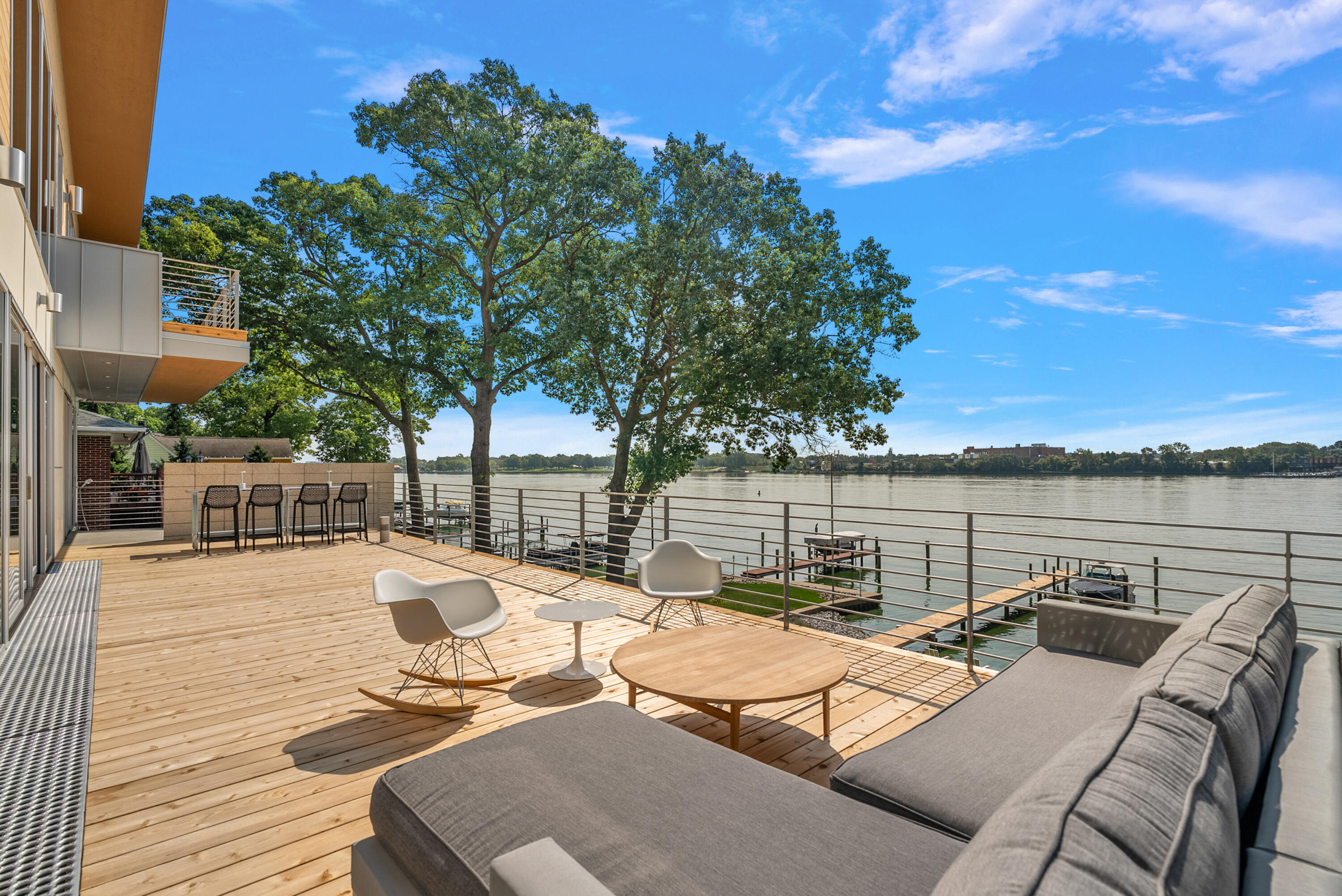 602 Lawn Avenue Holland MI 49424