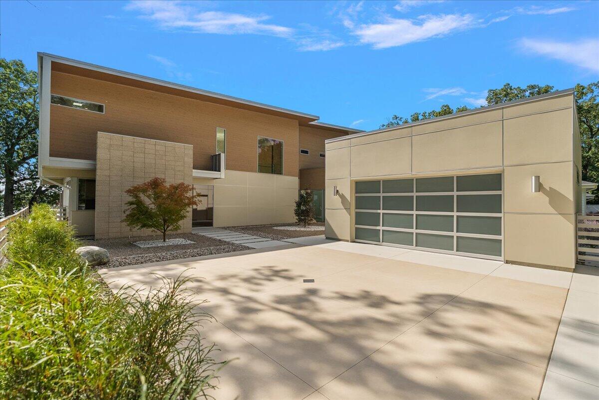 602 Lawn Avenue Holland MI 49424