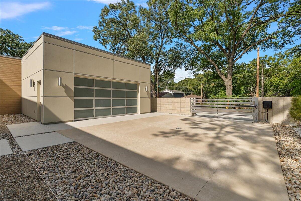 602 Lawn Avenue Holland MI 49424