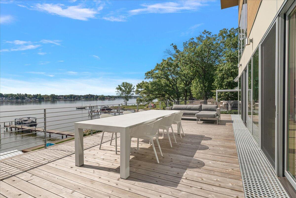 602 Lawn Avenue Holland MI 49424