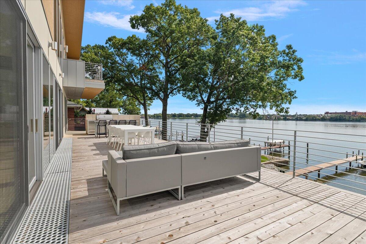 602 Lawn Avenue Holland MI 49424