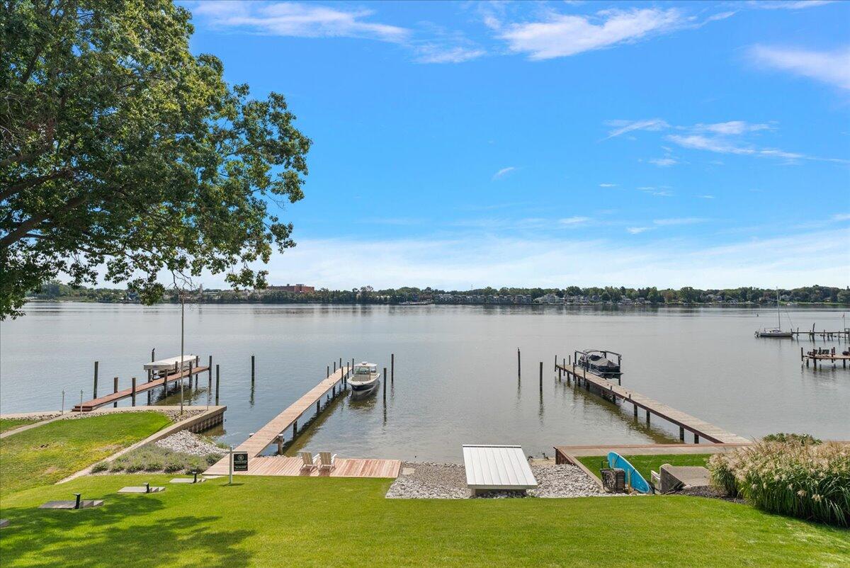 602 Lawn Avenue Holland MI 49424