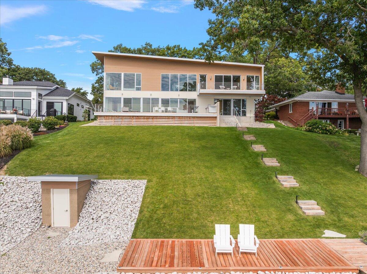 602 Lawn Avenue Holland MI 49424