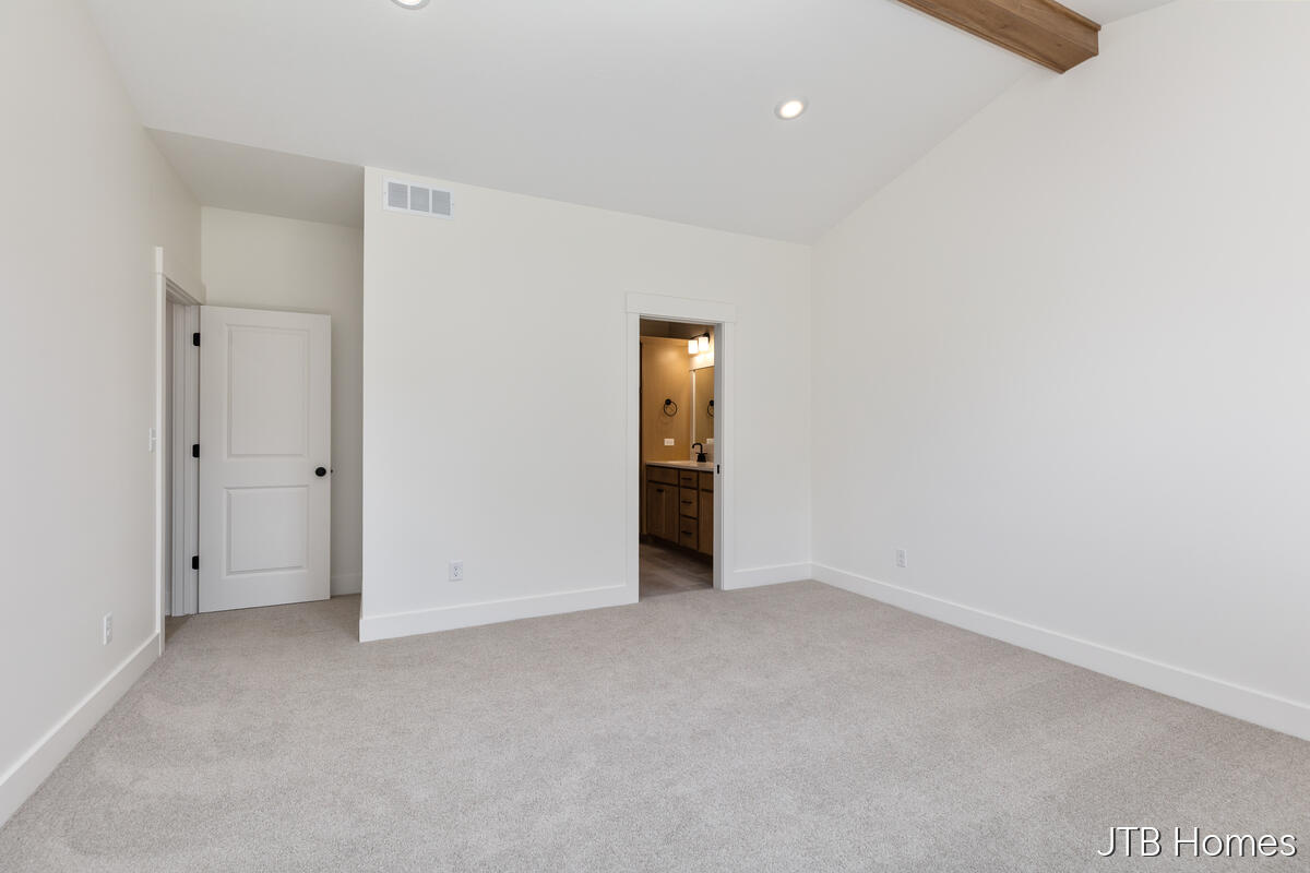 6612 Inwood Ridge Drive NE Rockford MI 49341