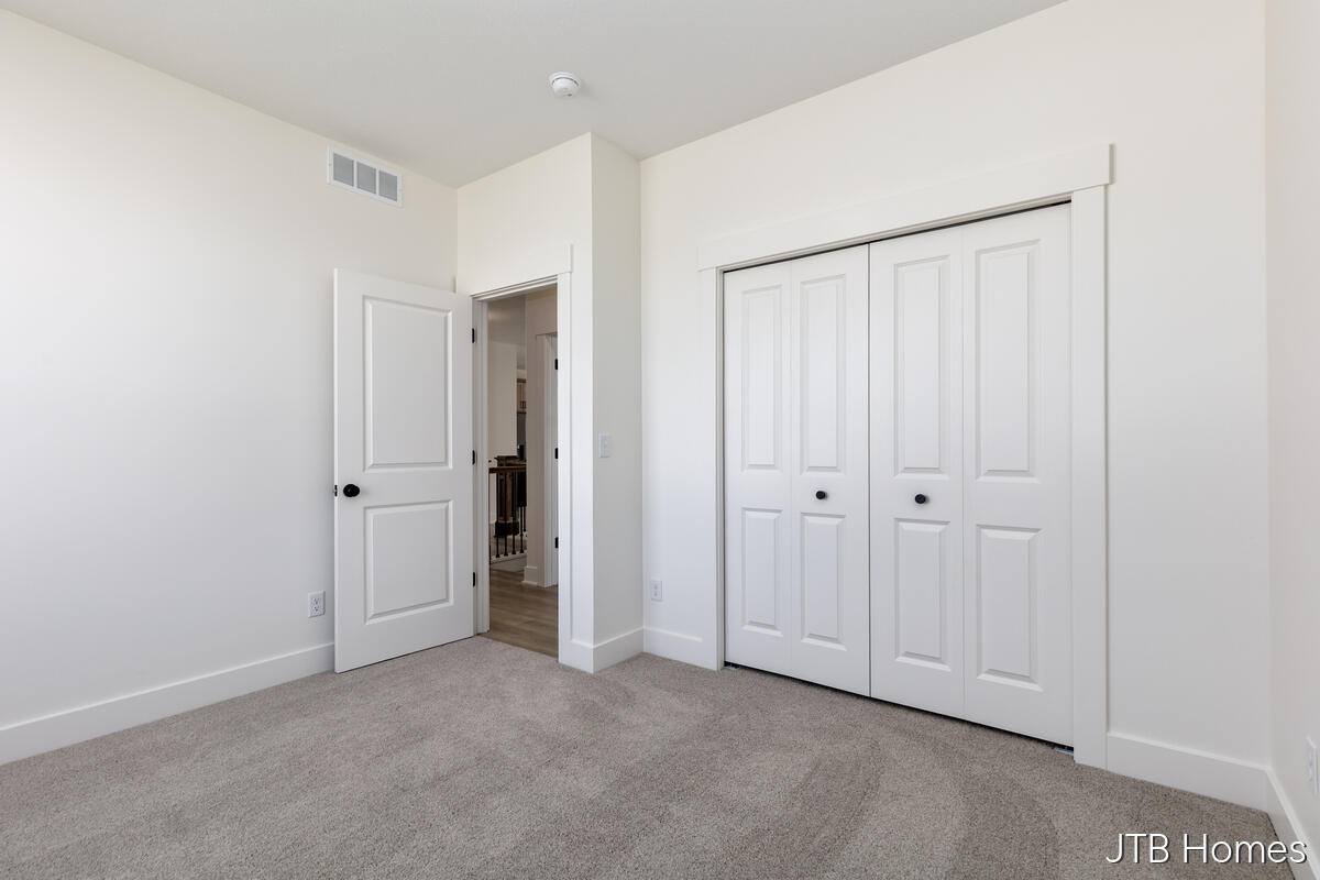 6612 Inwood Ridge Drive NE Rockford MI 49341