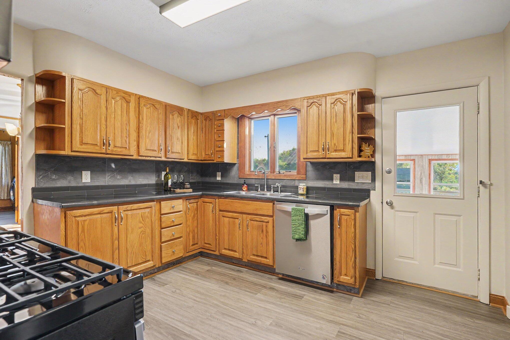 4887 Riverside Road Coloma MI 49038
