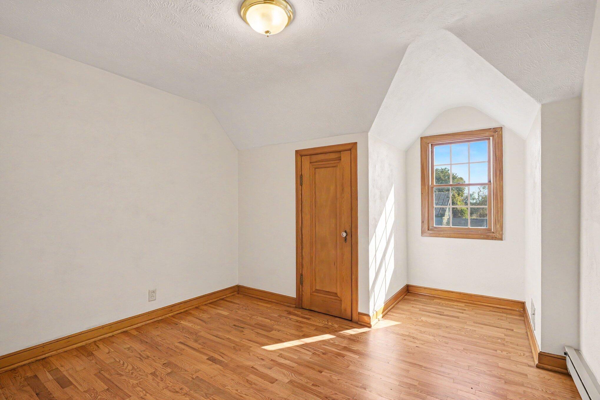 4887 Riverside Road Coloma MI 49038