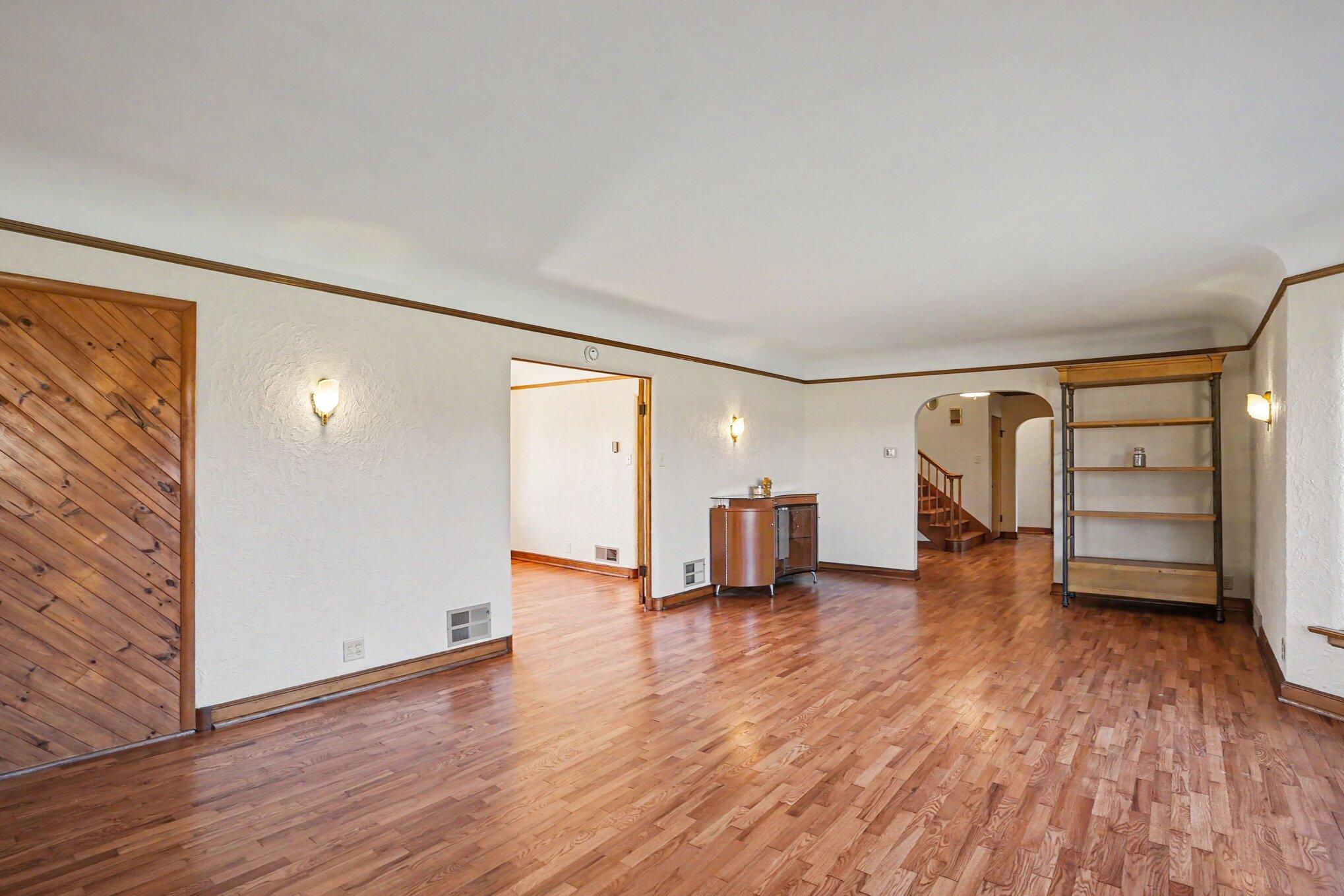 4887 Riverside Road Coloma MI 49038