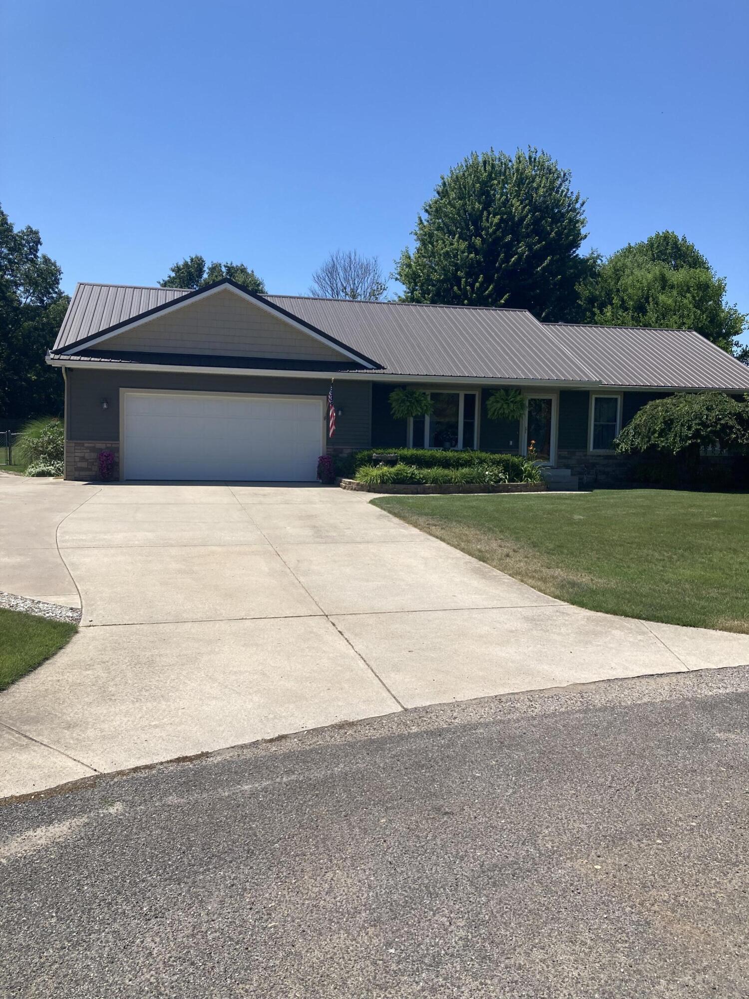3403 White Aspen Lane Muskegon MI 49444