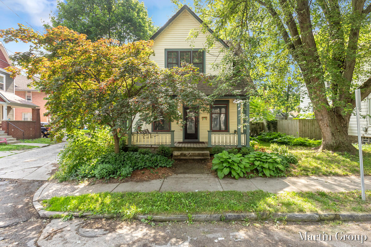 100 Luton Avenue SE Grand Rapids MI 49506