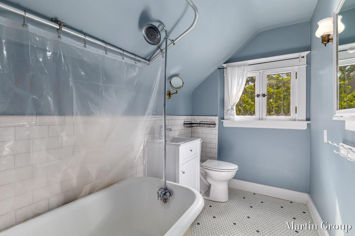 100 Luton Avenue SE Grand Rapids MI 49506