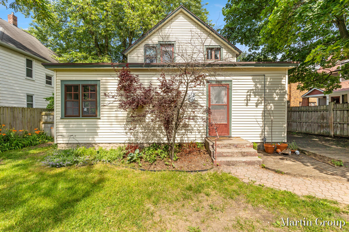 100 Luton Avenue SE Grand Rapids MI 49506