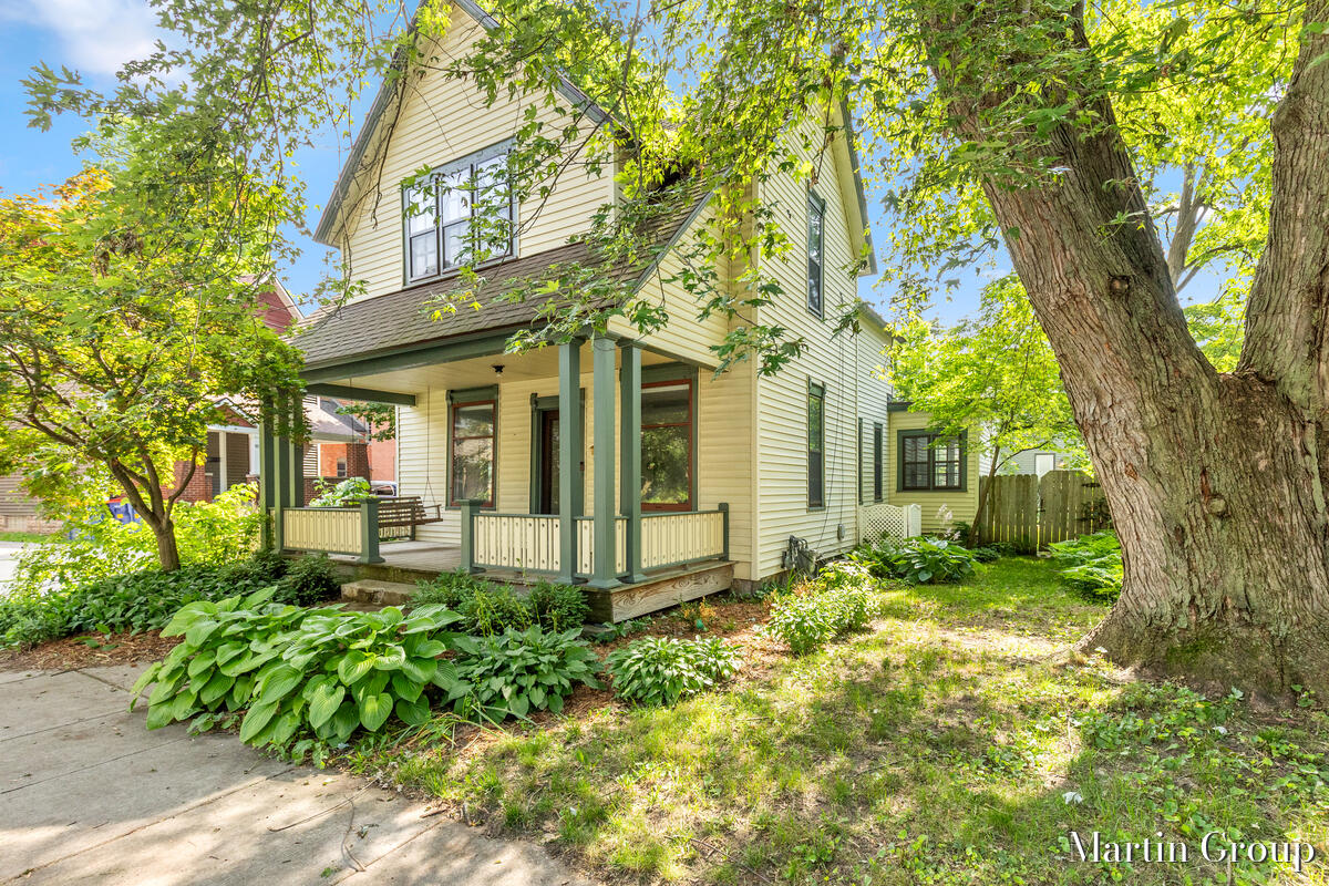 100 Luton Avenue SE Grand Rapids MI 49506