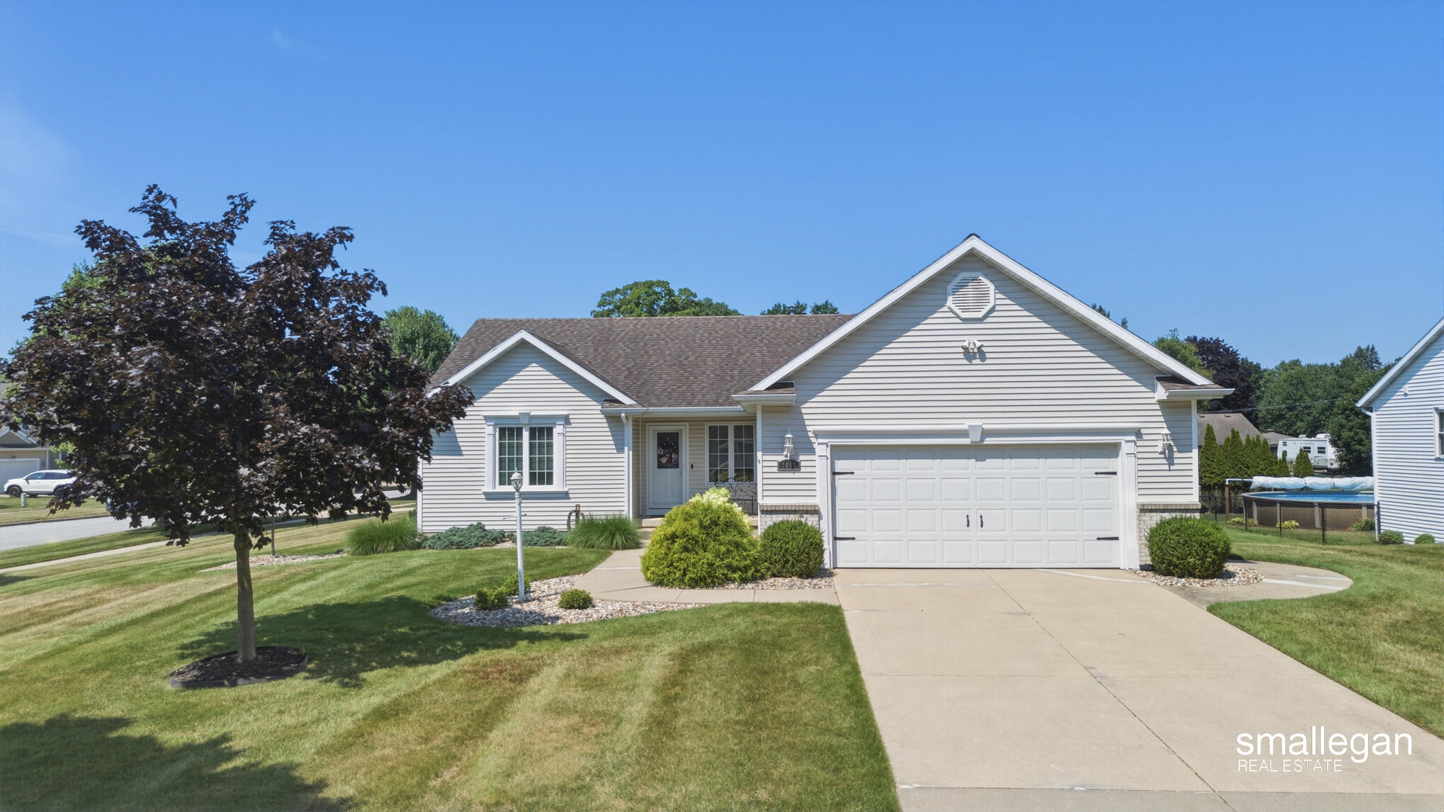 1017 Sunset Hills Court NW Grand Rapids MI 49534