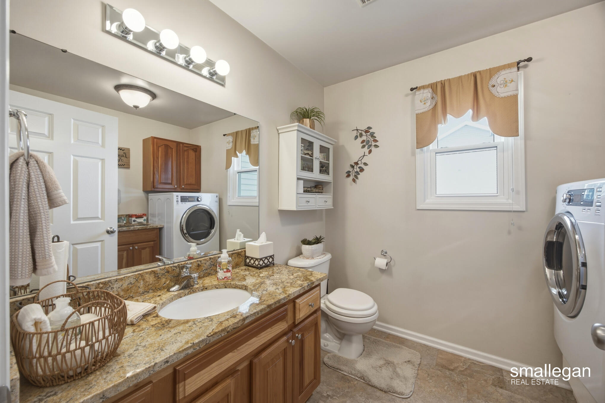 1017 Sunset Hills Court NW Grand Rapids MI 49534