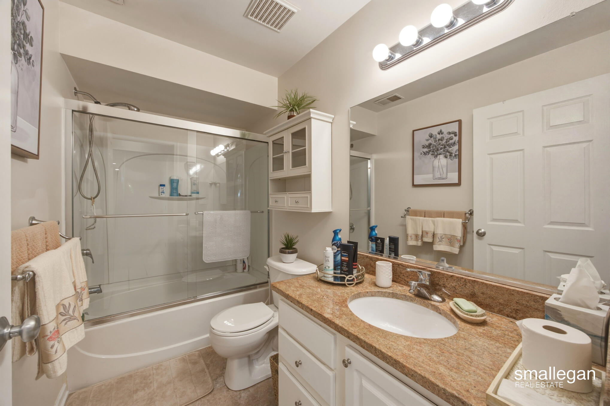 1017 Sunset Hills Court NW Grand Rapids MI 49534