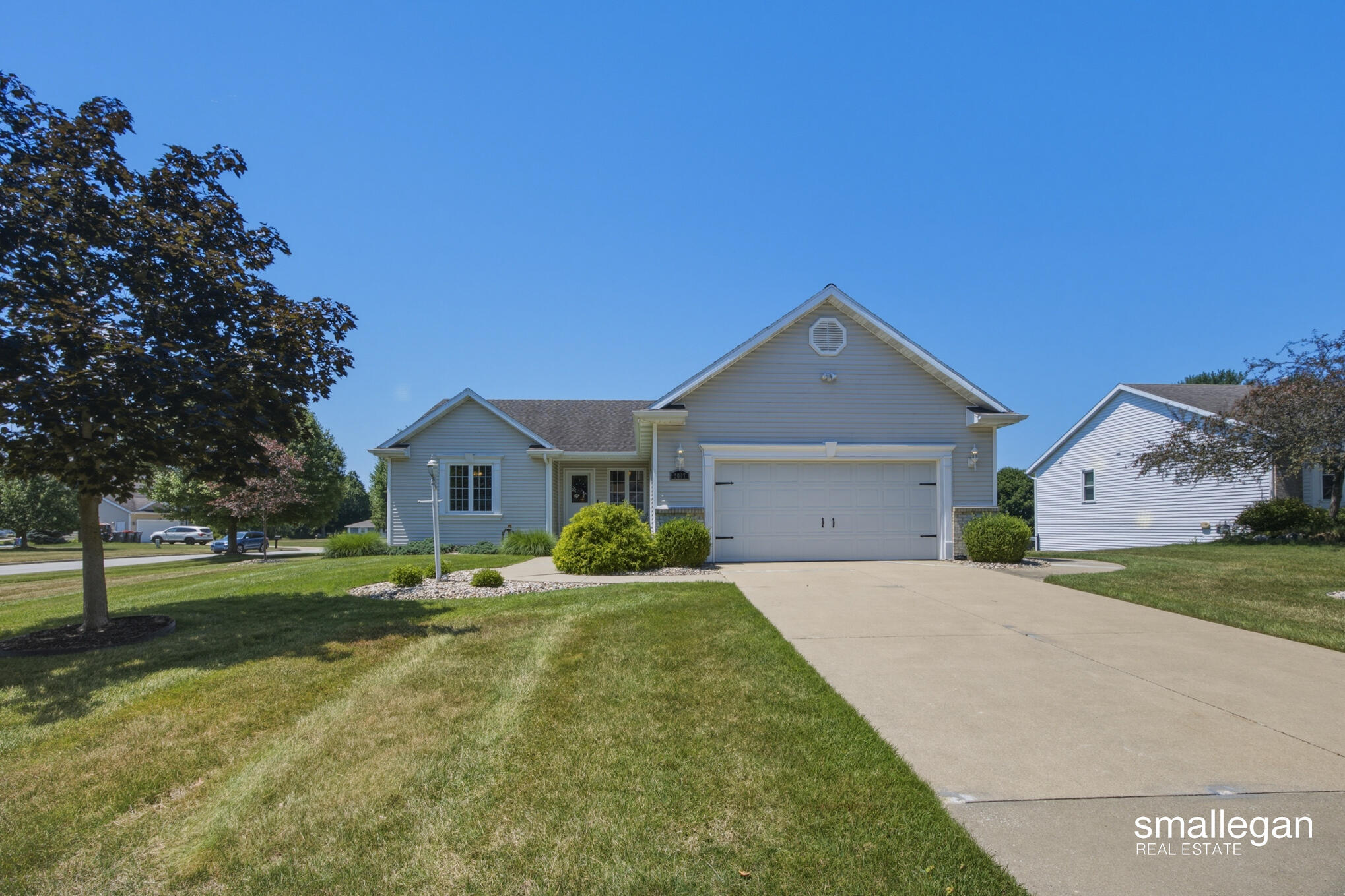 1017 Sunset Hills Court NW Grand Rapids MI 49534
