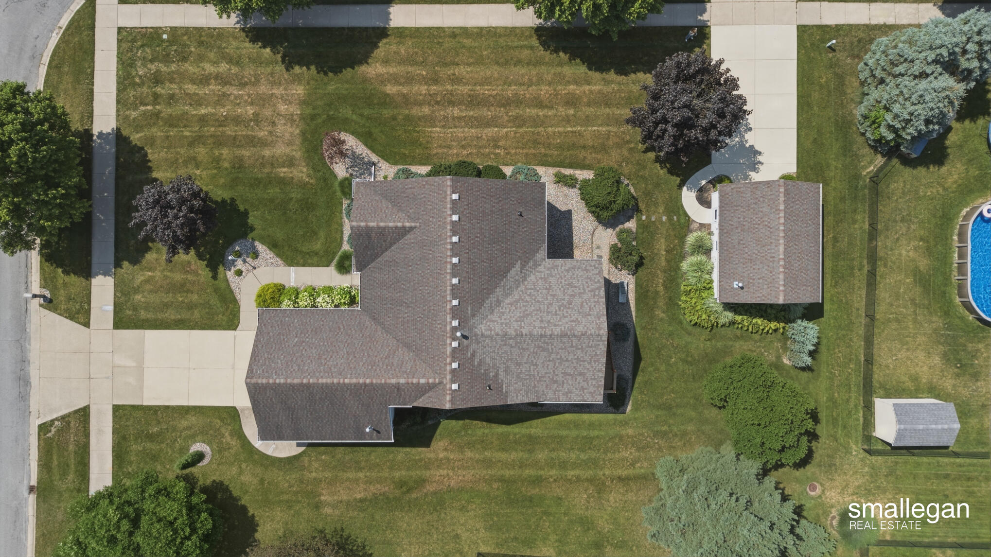 1017 Sunset Hills Court NW Grand Rapids MI 49534