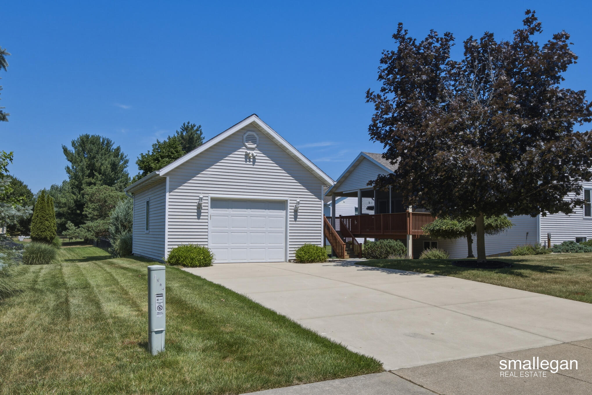 1017 Sunset Hills Court NW Grand Rapids MI 49534