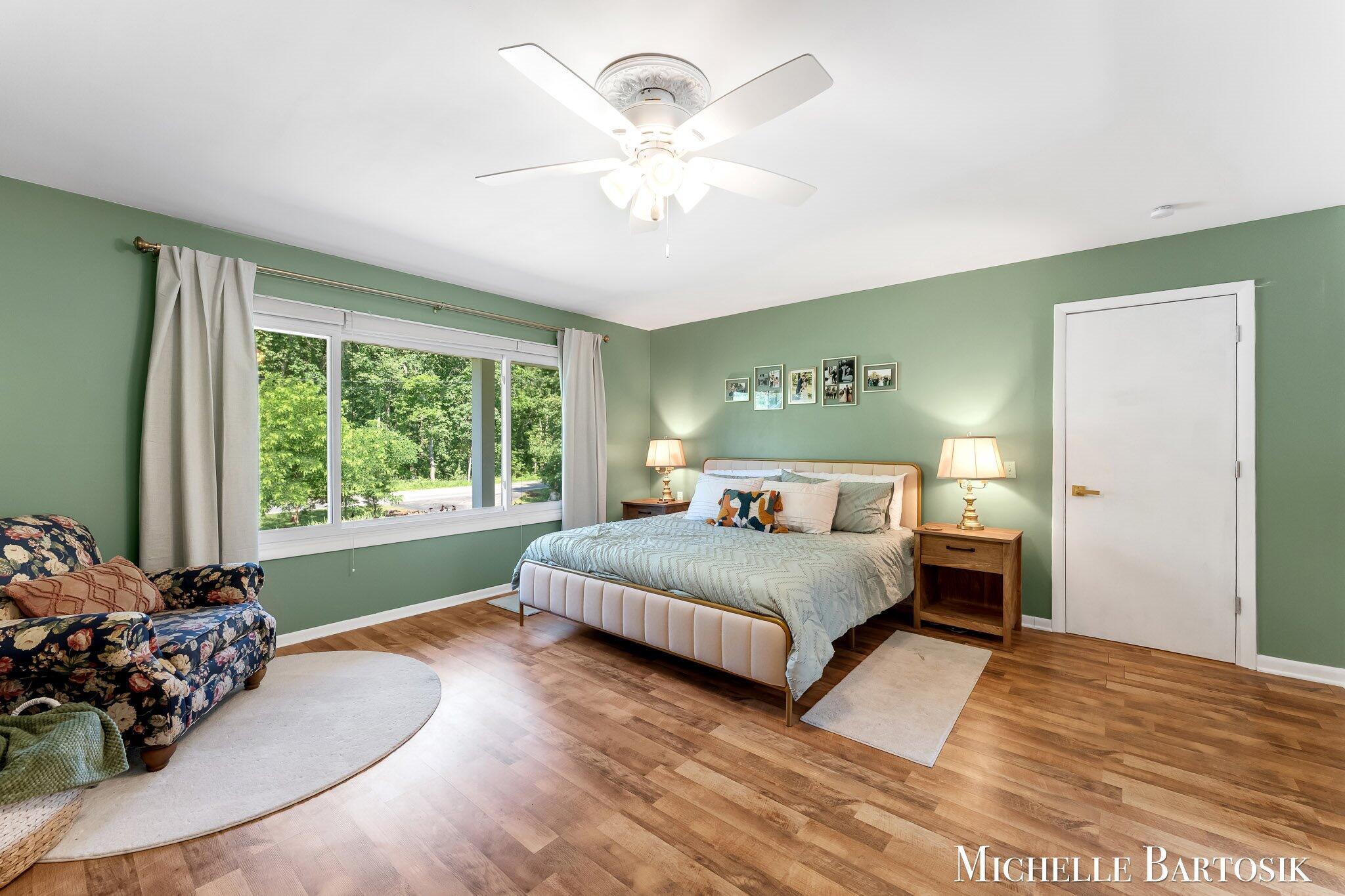 3990 Grand River Drive NE Grand Rapids MI 49525