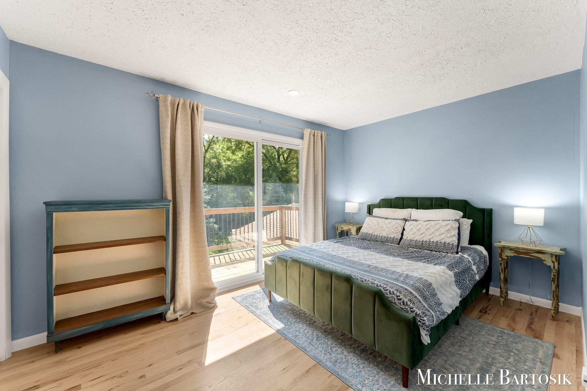 3990 Grand River Drive NE Grand Rapids MI 49525